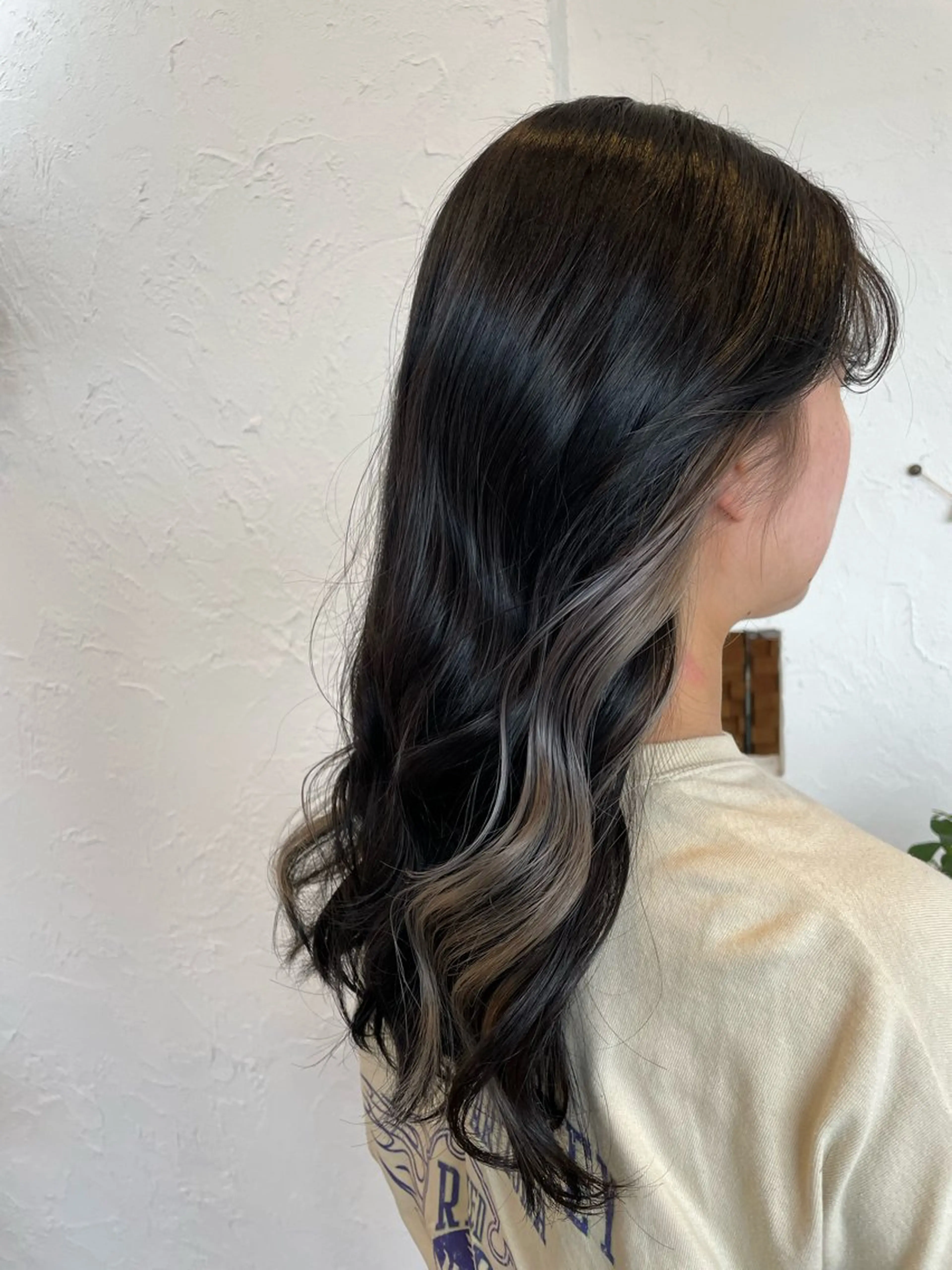 ロング カラー ベージュカラー ブリーチ ブラウンカラー ケアブリーチ デザインカラー ヘアカラー 🌸小掛🌸 豊橋外国人風カラーのヘアスタイル