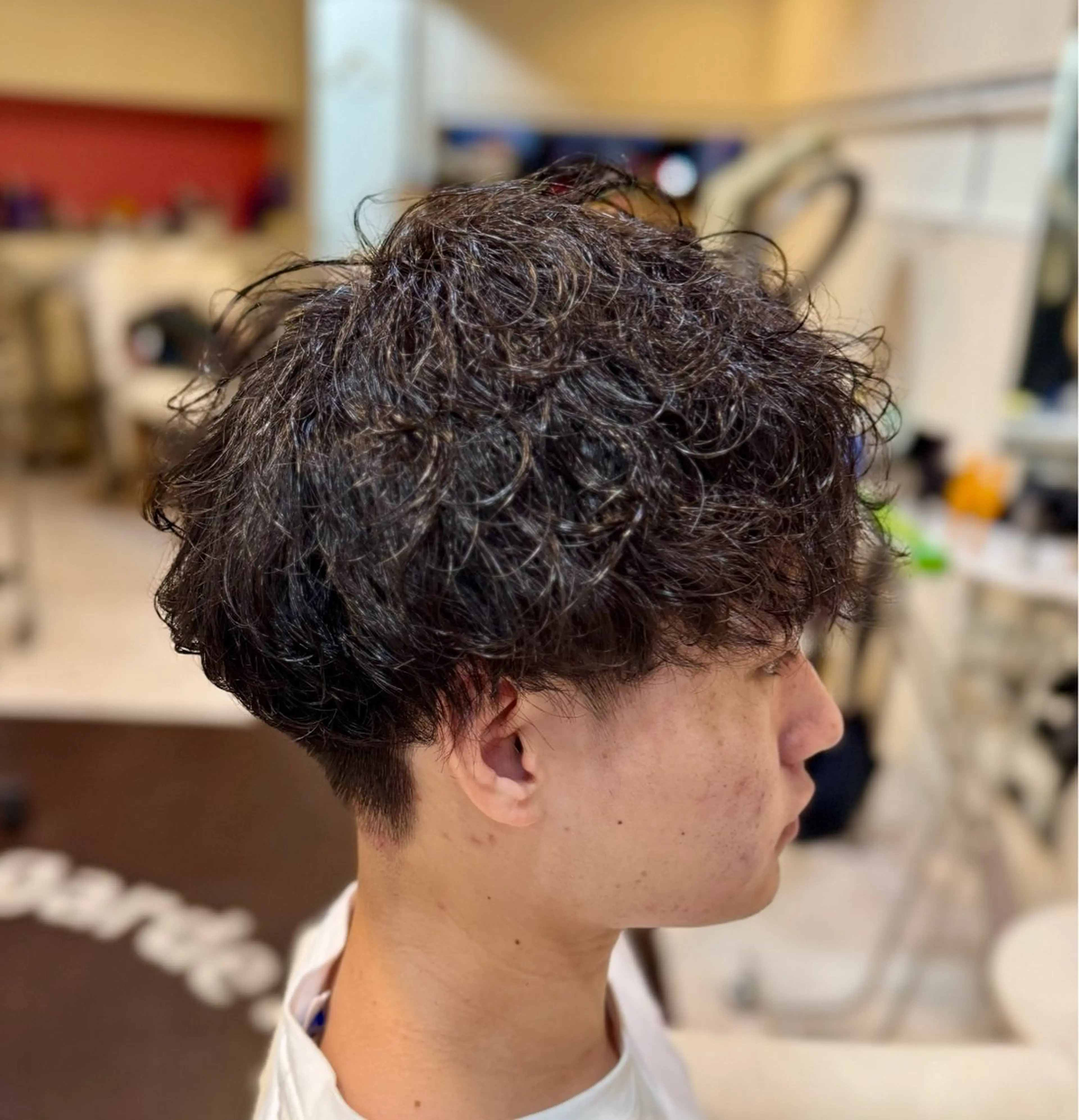 メンズカット+波巻きパーマ+トリートメント。メンズ限定メニューになります。の写真