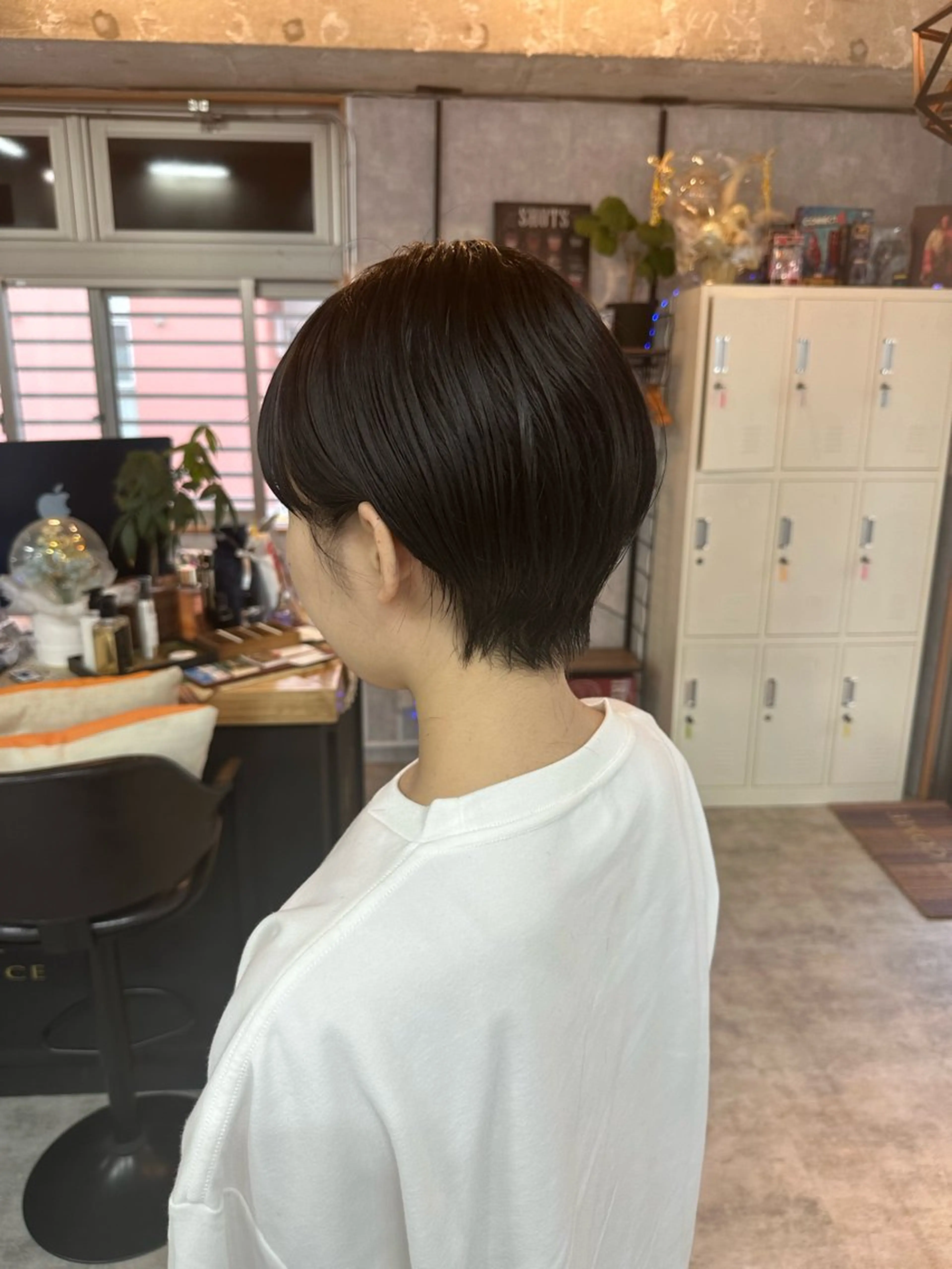 ショート 切りっぱなしボブ ショートボブ ハンサムショート 丸みショート ボブ モテ髪/ボブ/ショー ト/アダチフウトのヘアスタイル