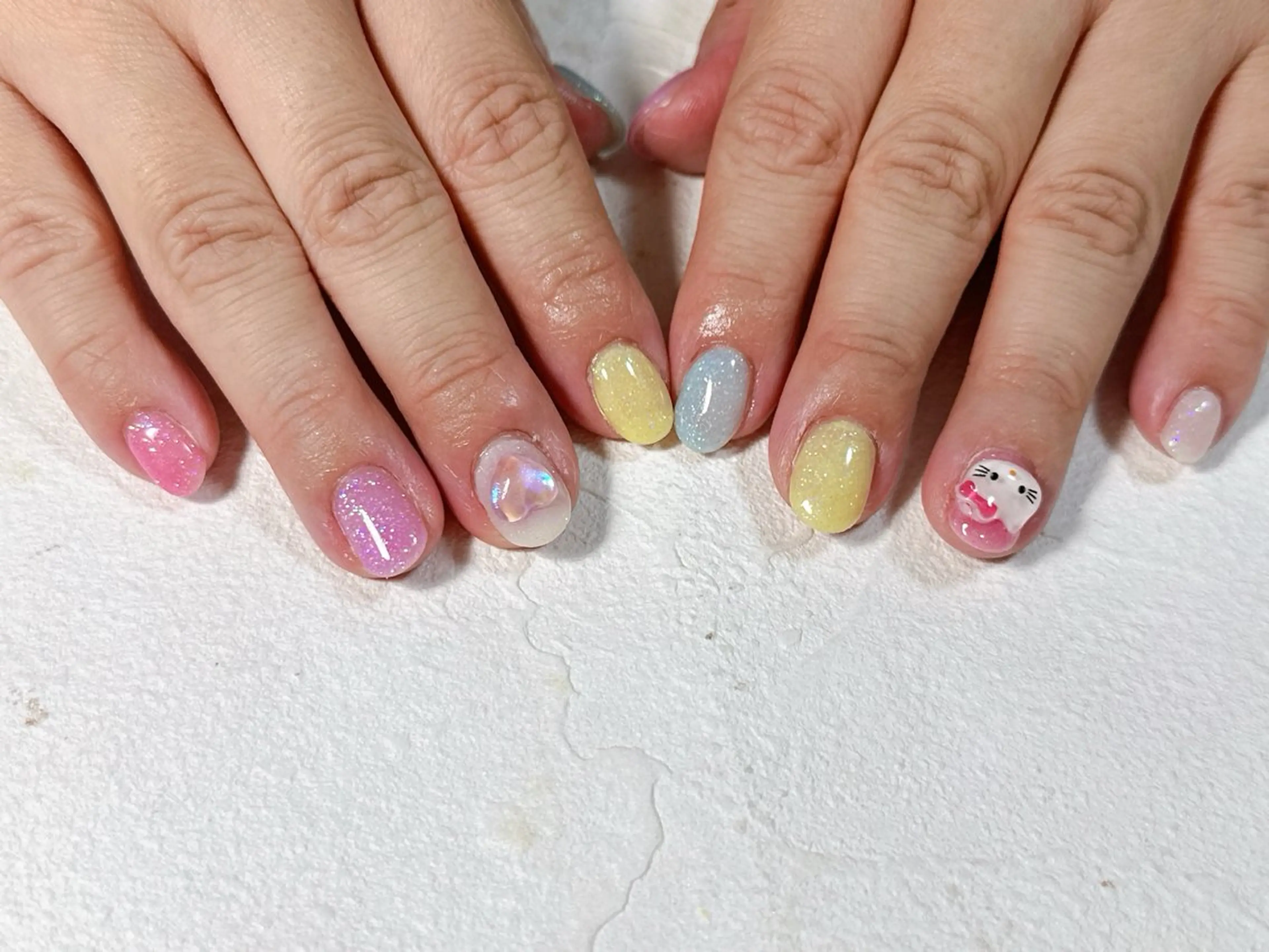 ネイル オーロラネイル フットネイル フレンチネイル ジェルネイル キラキラネイル kiki nail たまプラーザのネイルデザイン