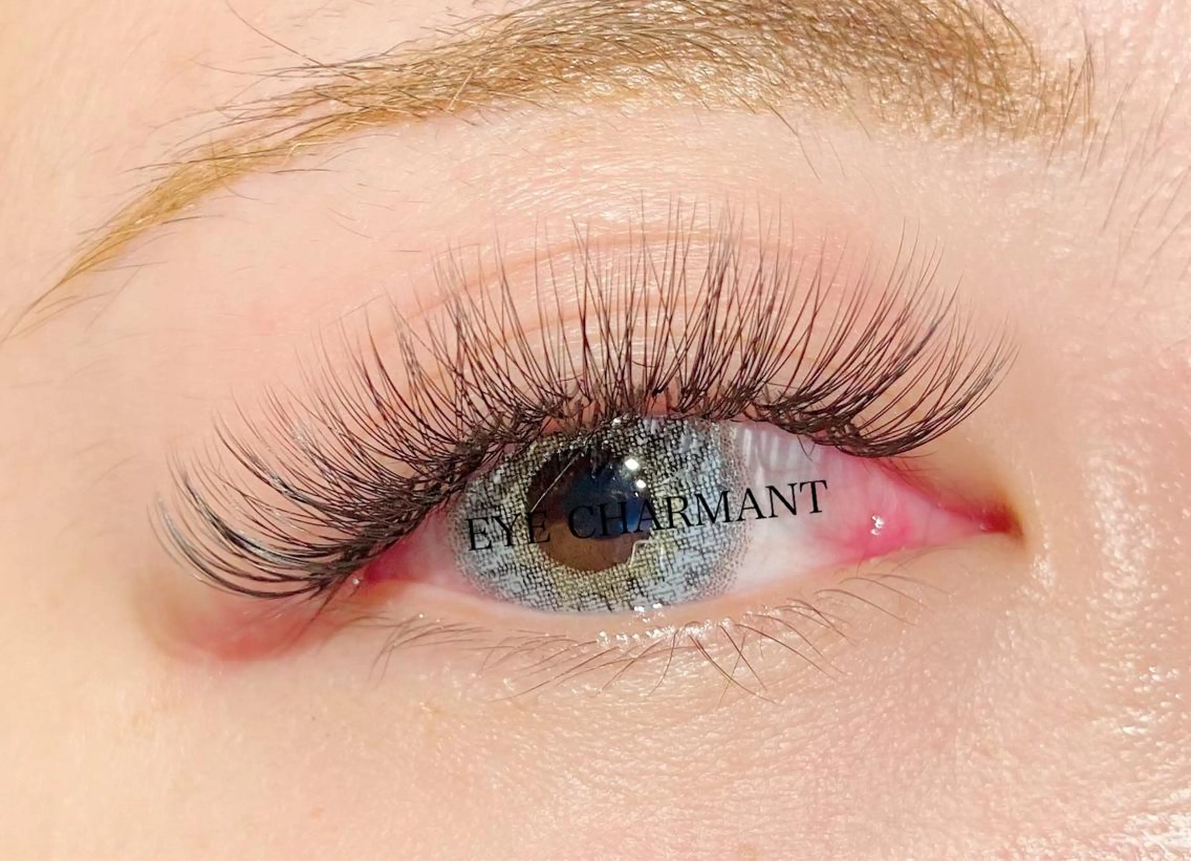 マツエク・マツパ Dカール アップワードラッシュ アイデザイナー Key（ケイ）の眉毛・アイブロウイメージ