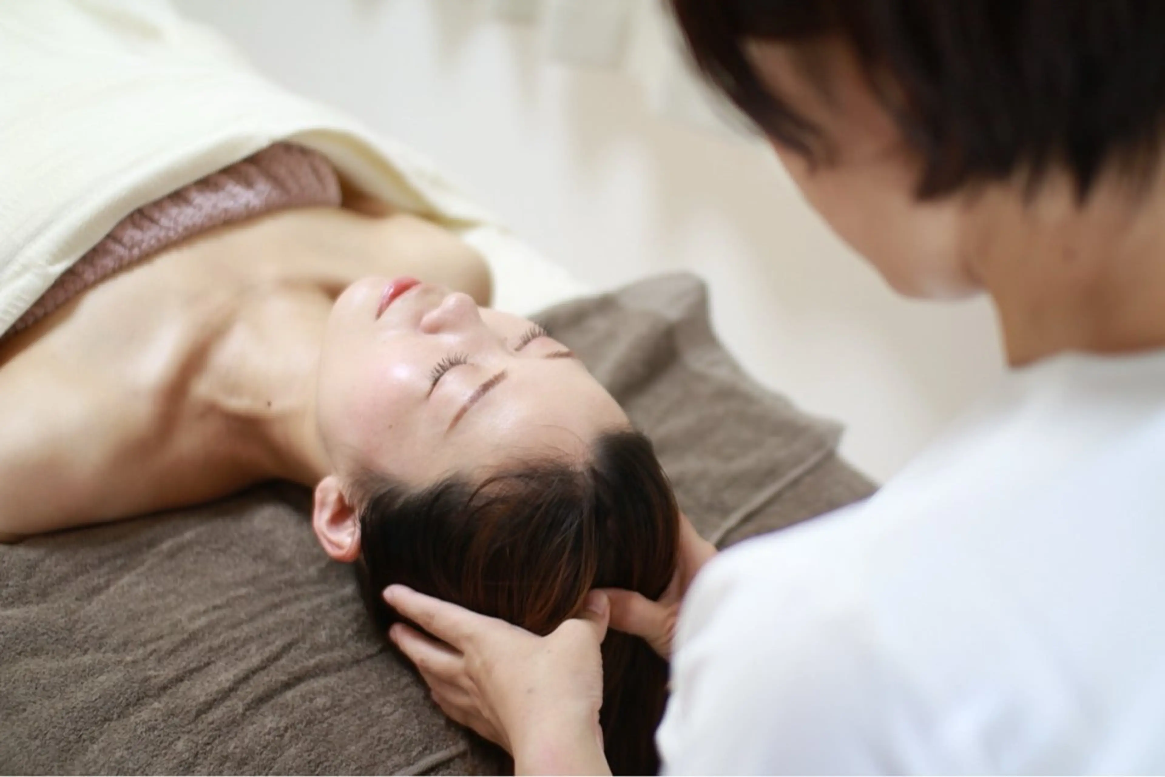 【頭スッキリ】集中ケア70分（ドライヘッド、デコルテオイル）の写真