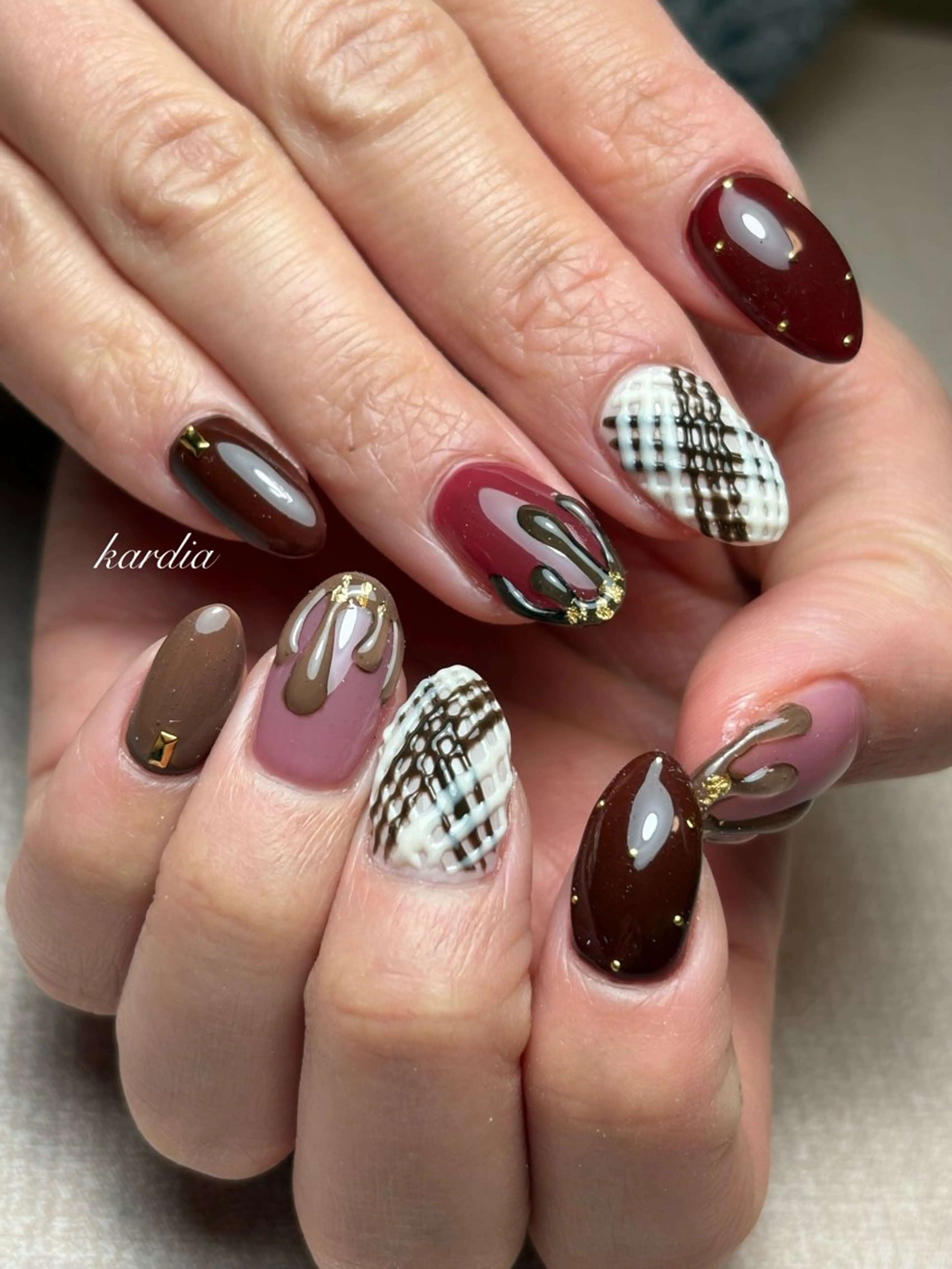 ネイル καρδιά -ｶﾙﾃﾞｨｱ-のネイルデザイン