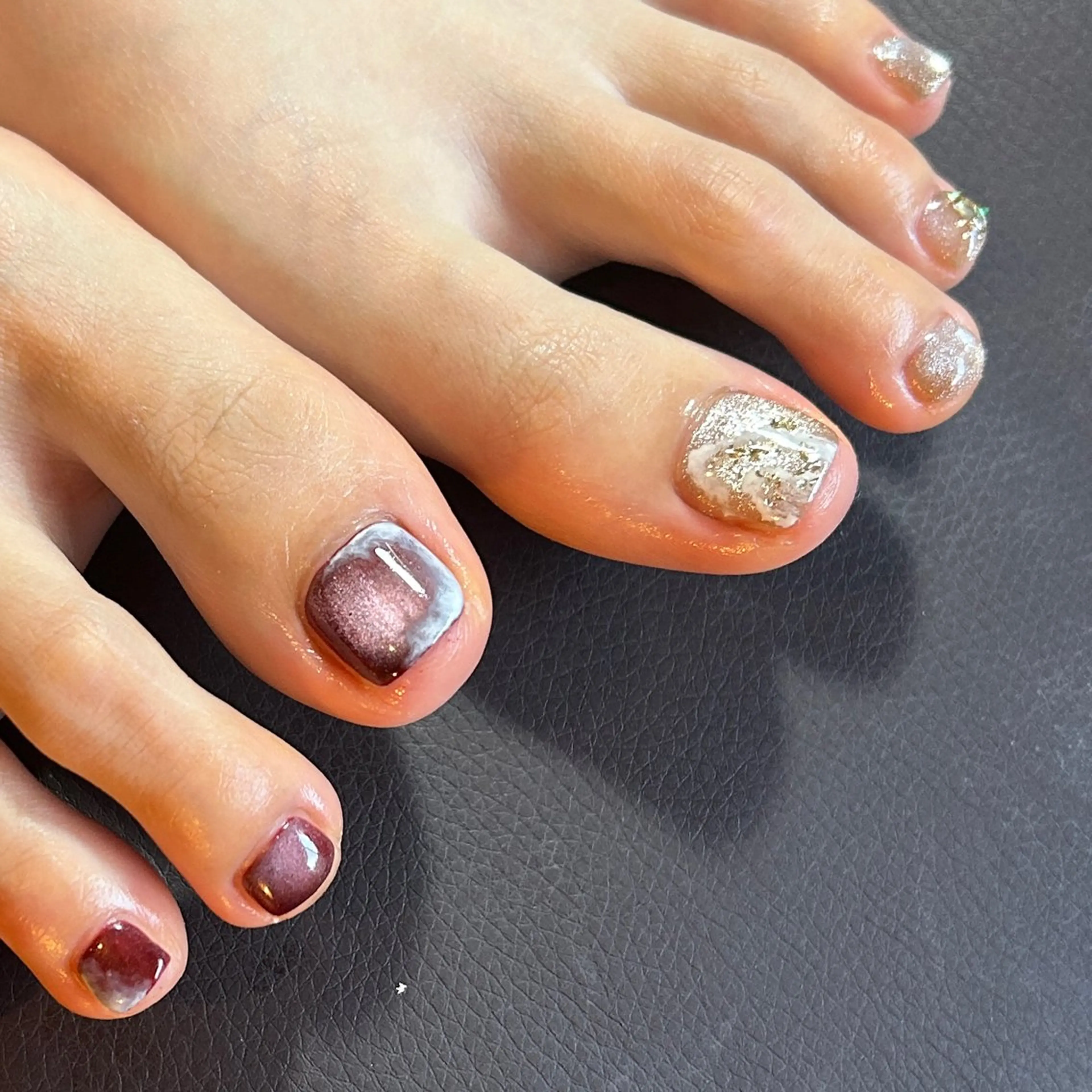 ネイル キラキラネイル マグネットネイル フリーランス¨̮⃝ ネイリストOKADAのネイルデザイン