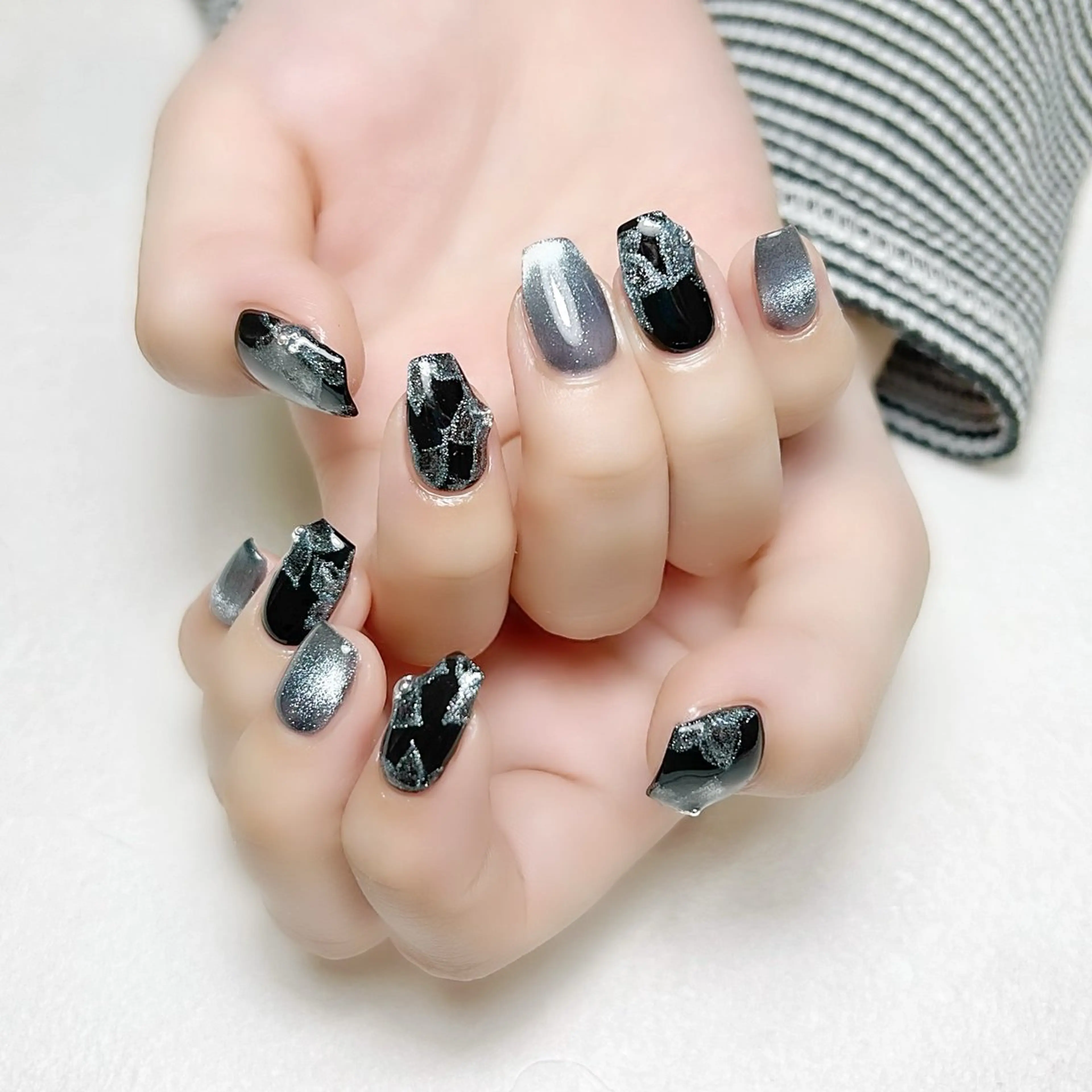 ネイル フラワーネイル マグネットネイル rouse nail RISATOのネイルデザイン