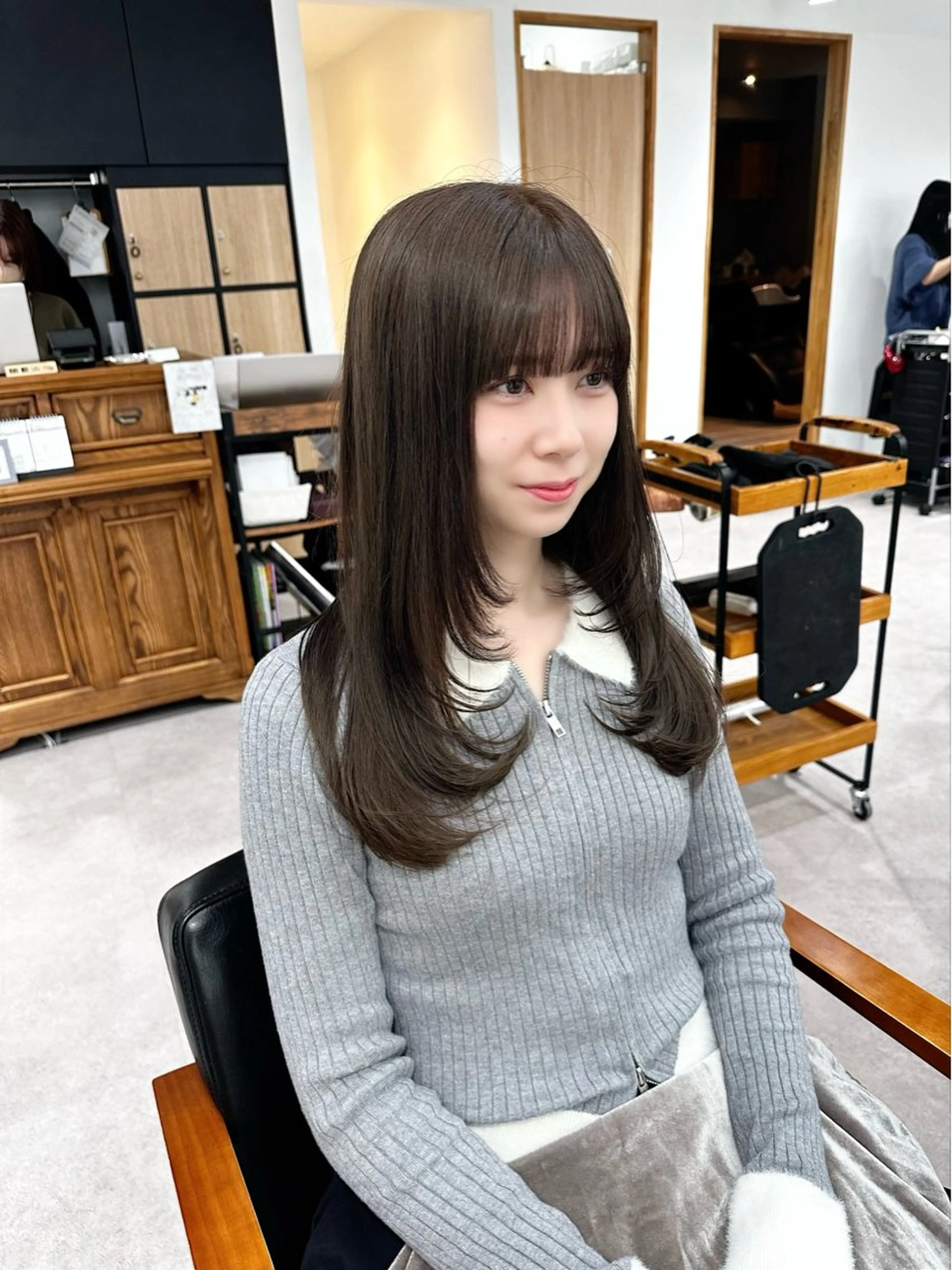 ロング カラー パーマ ヘアアレンジ メンズ キッズ レイヤーカット 🌿透け感カラーのヘアスタイル