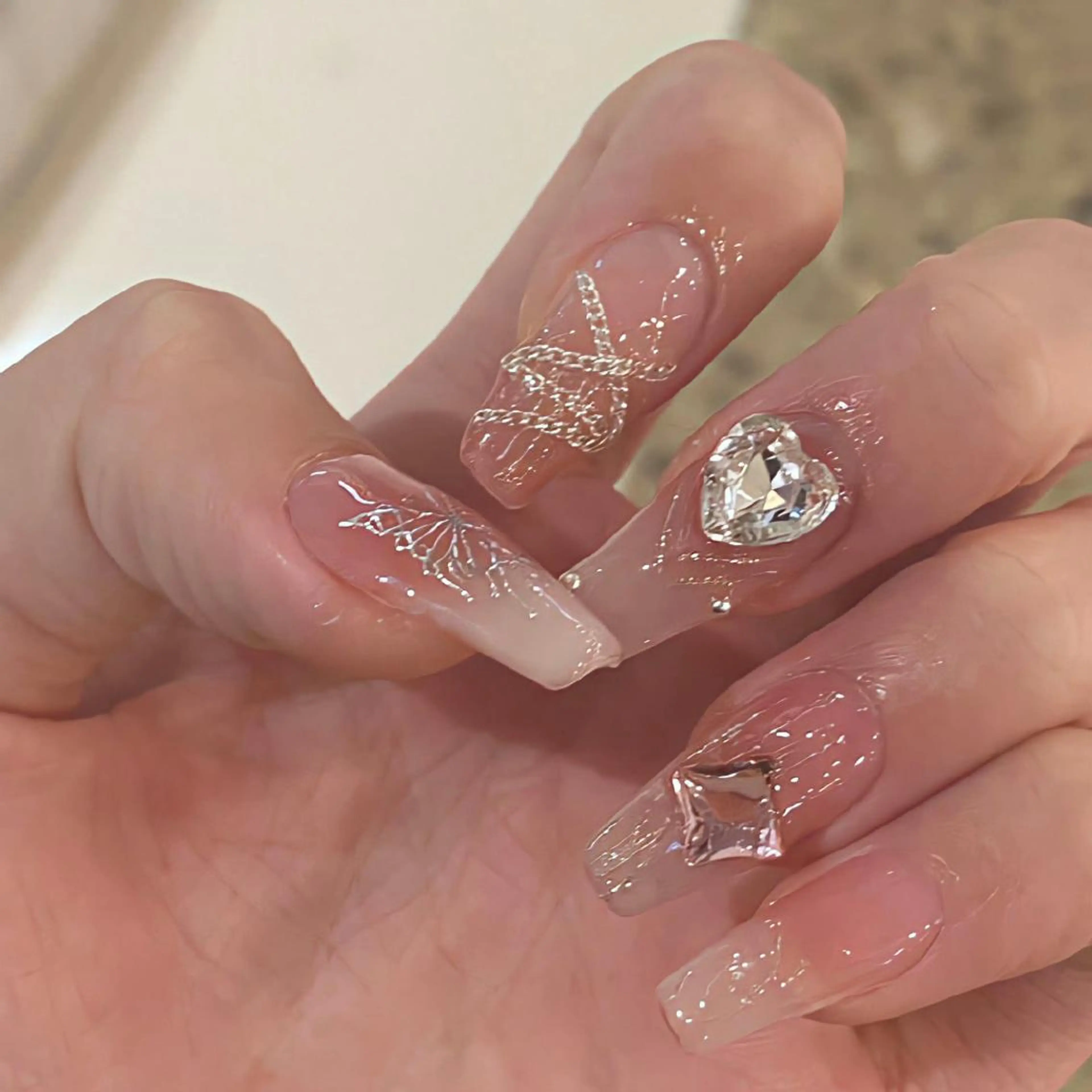 ネイル ハンドネイル エリ🫧 nail池袋東口のネイルデザイン