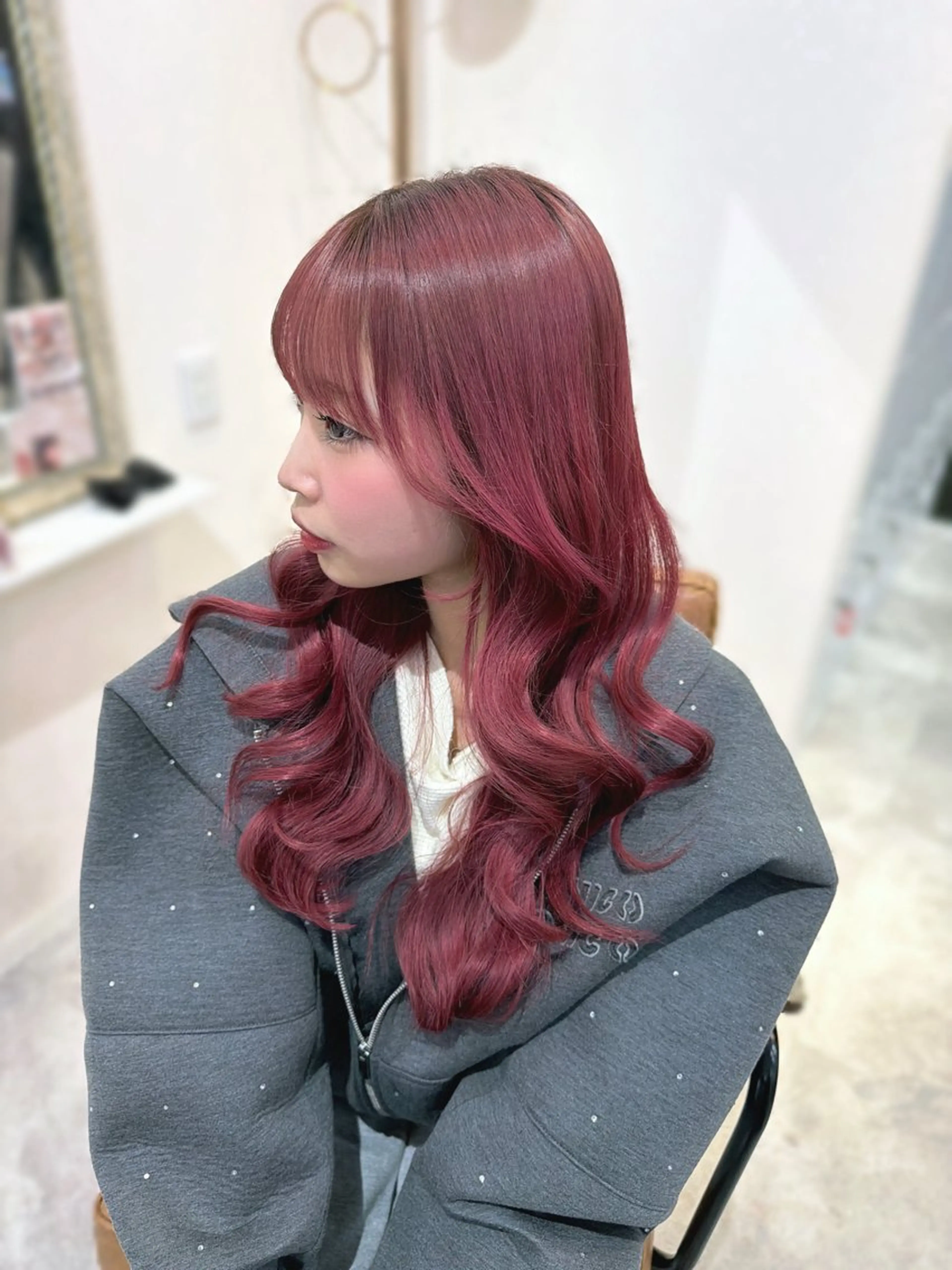 ロング 顔周りカット 縮毛矯正 カット ヘアカラー トリートメント 梅田/透明感カラー/ 顔周り/Noe🩰のヘアスタイル