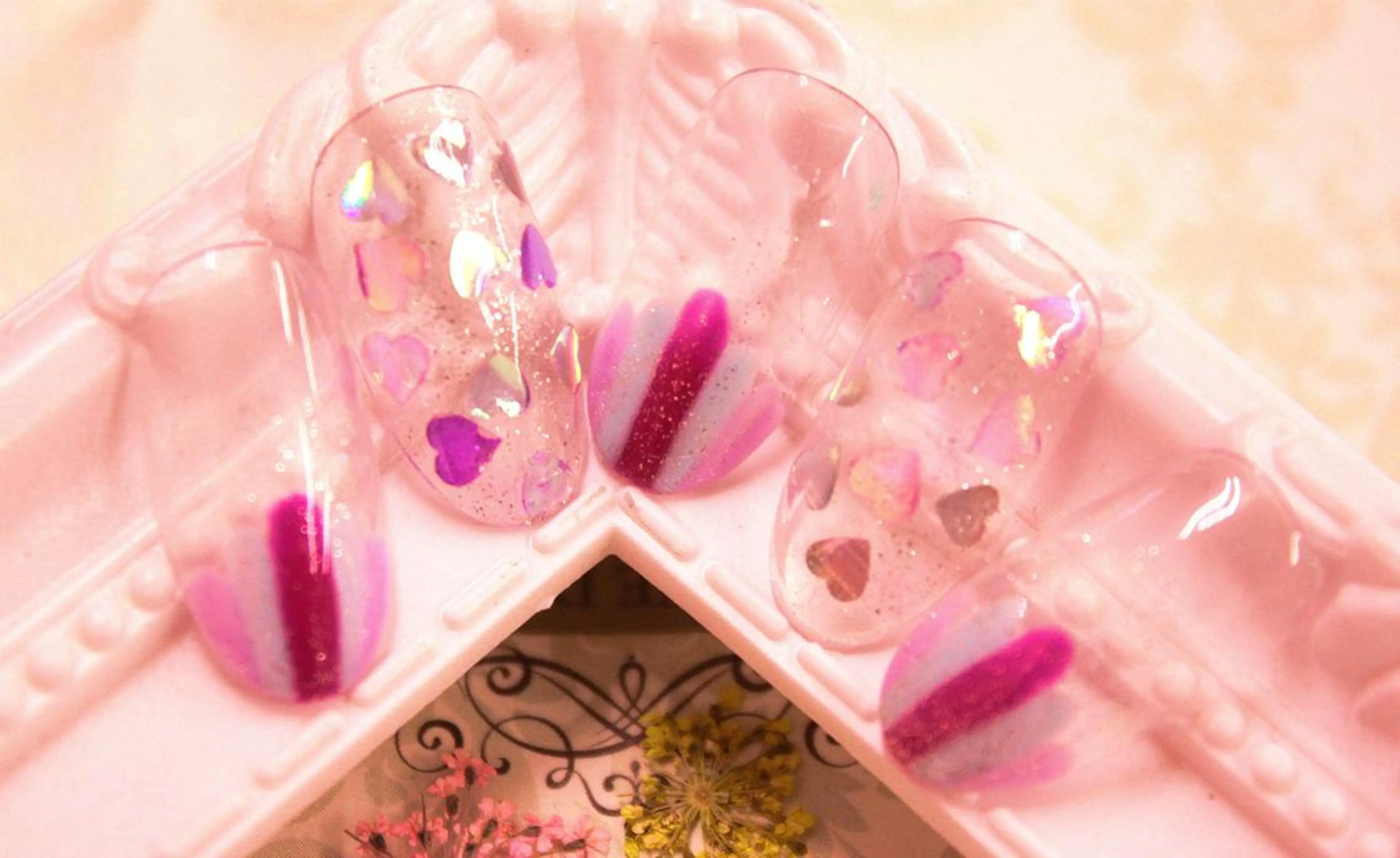 ネイル リラネイル Aikenのネイルデザイン