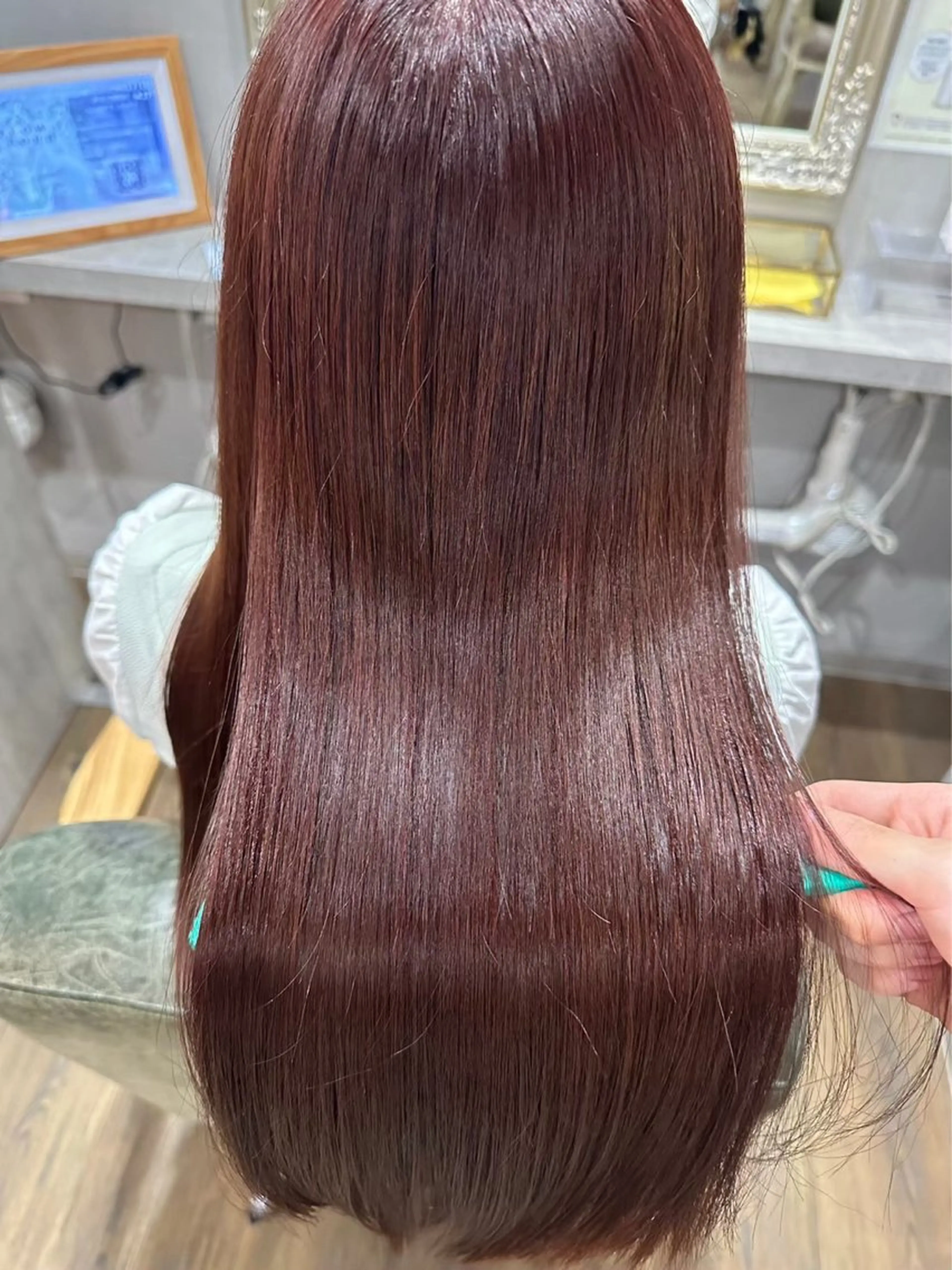 ミディアム 阪口 萌のヘアスタイル