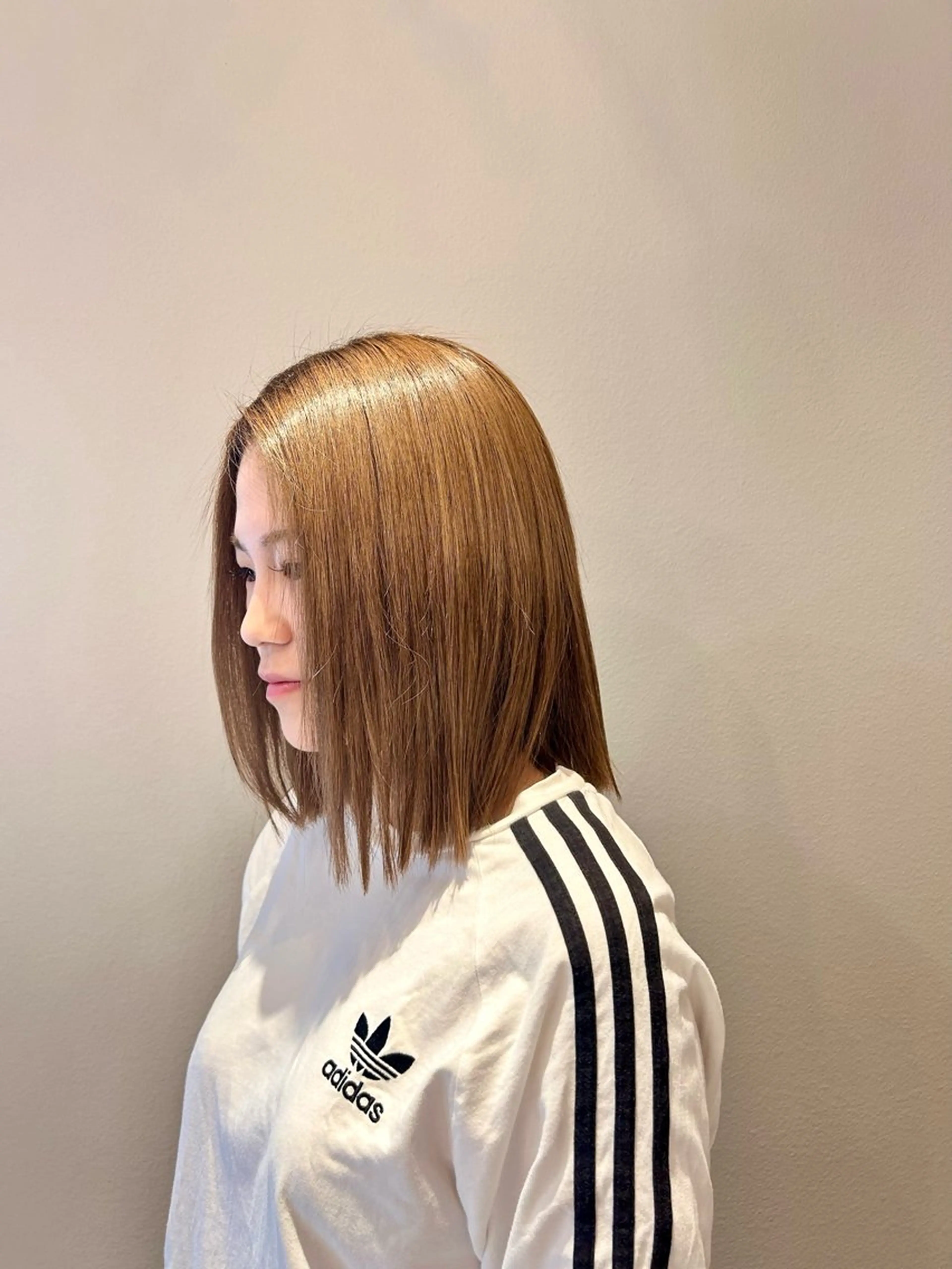 ミディアム ヘアカラー 佐々木 美絆のヘアスタイル