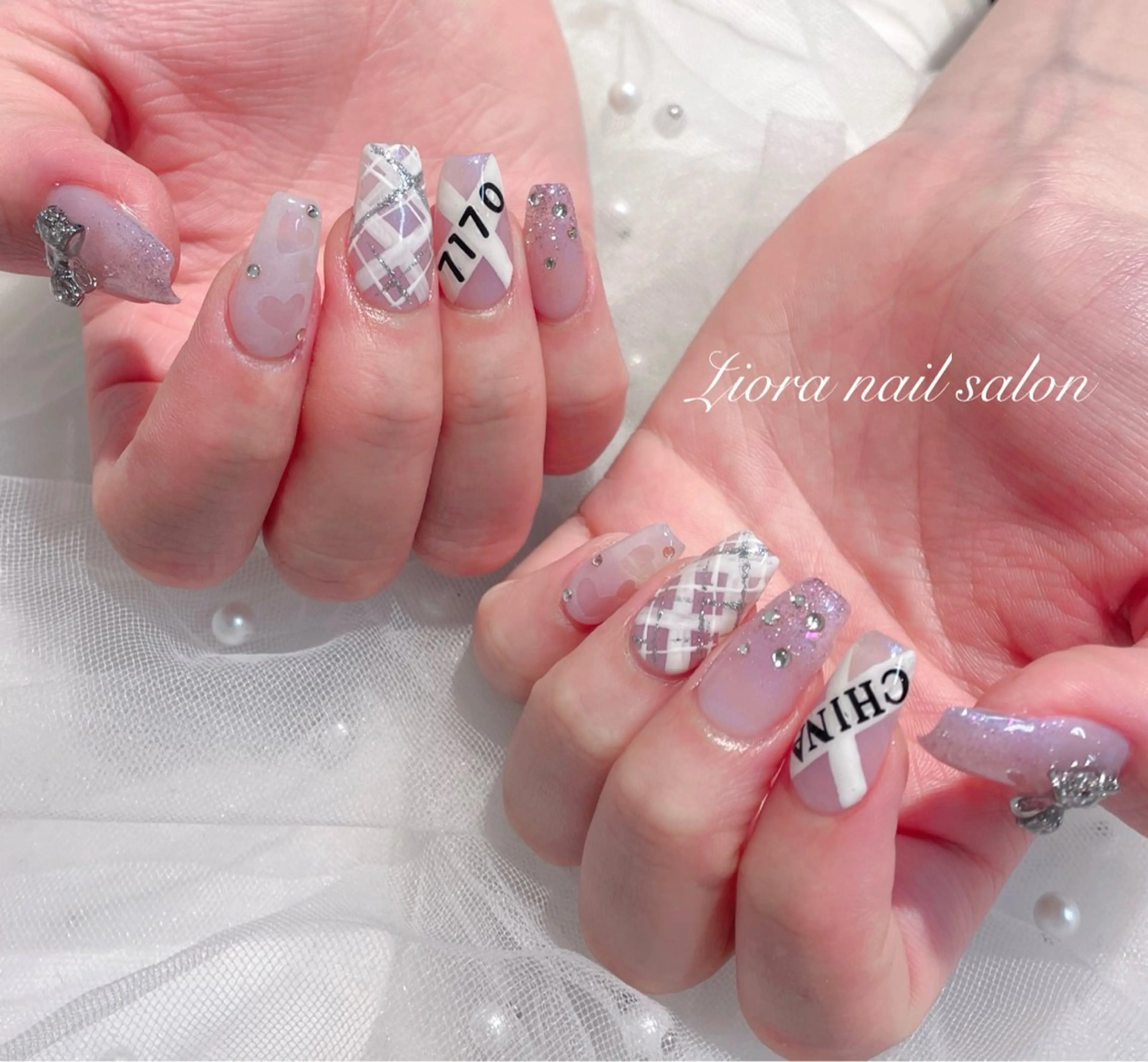 ネイル フレンチネイル ジェルネイル ガーリー グラデーション キラキラネイル ハンドネイル Liora nail スカルプ専門店のネイルデザイン