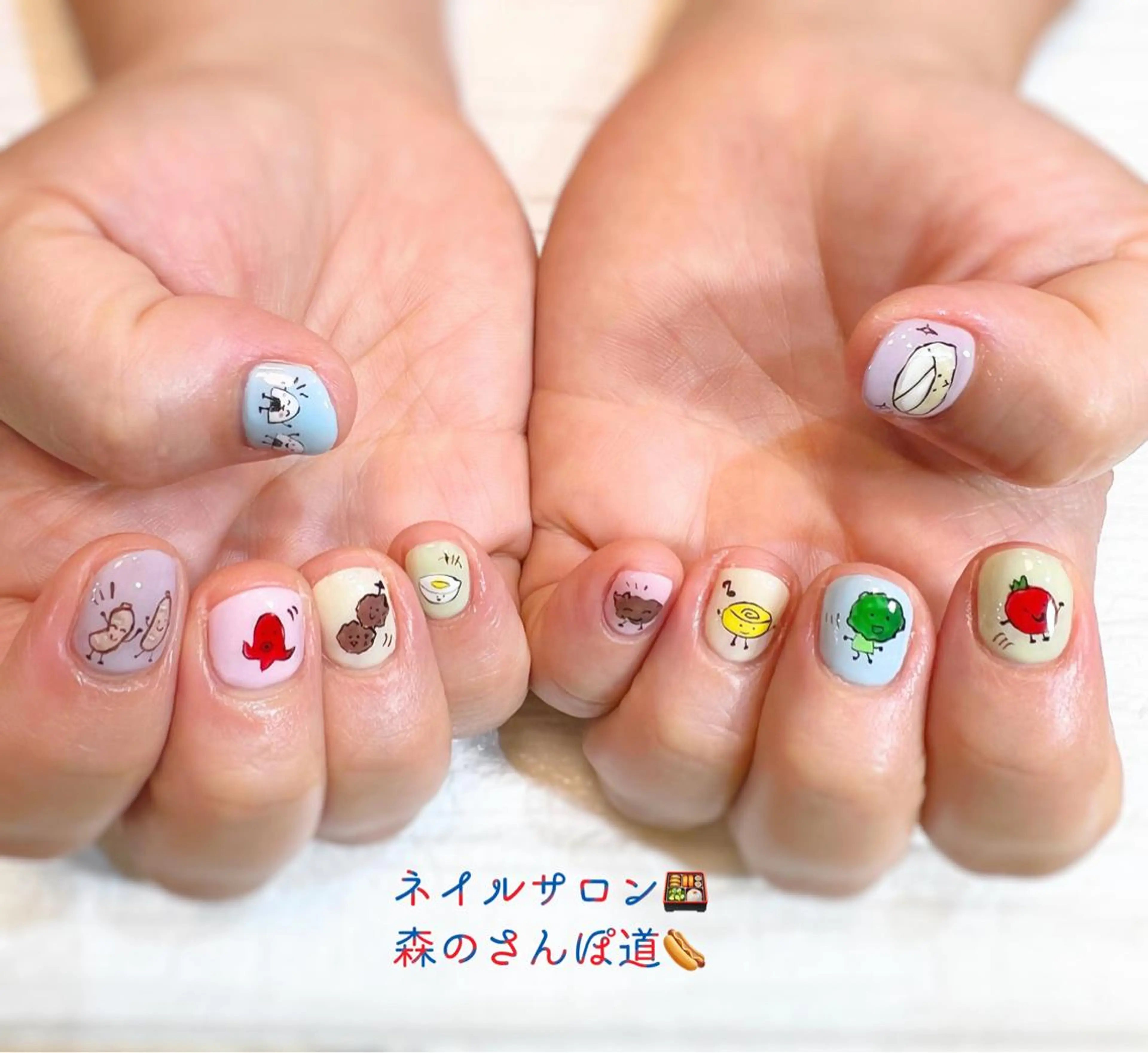ネイル ハンドネイル ショートネイル 森のさんぽ道のネイルデザイン