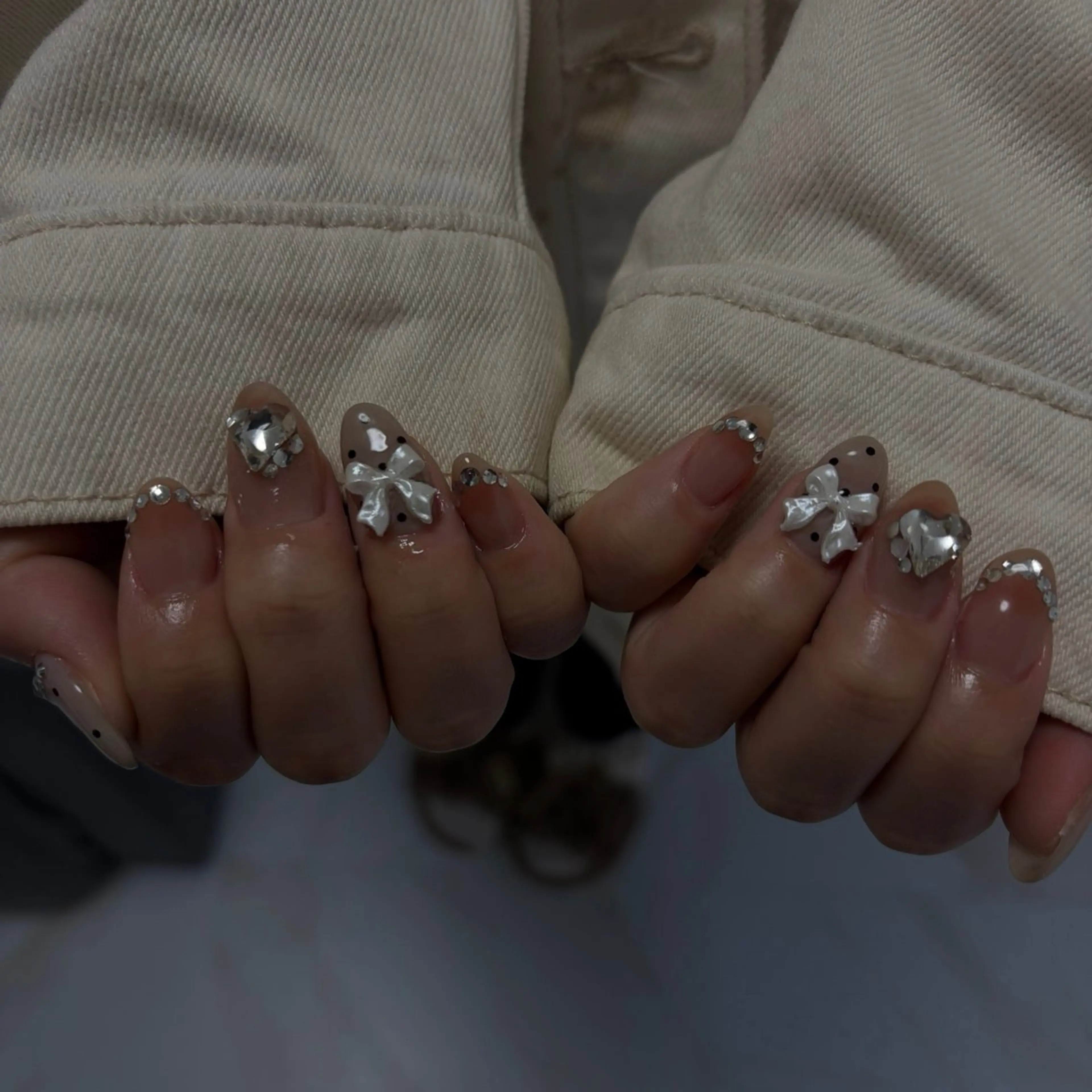 ネイル ドット 持ち込み ハンドネイル gluck sakiのネイルデザイン