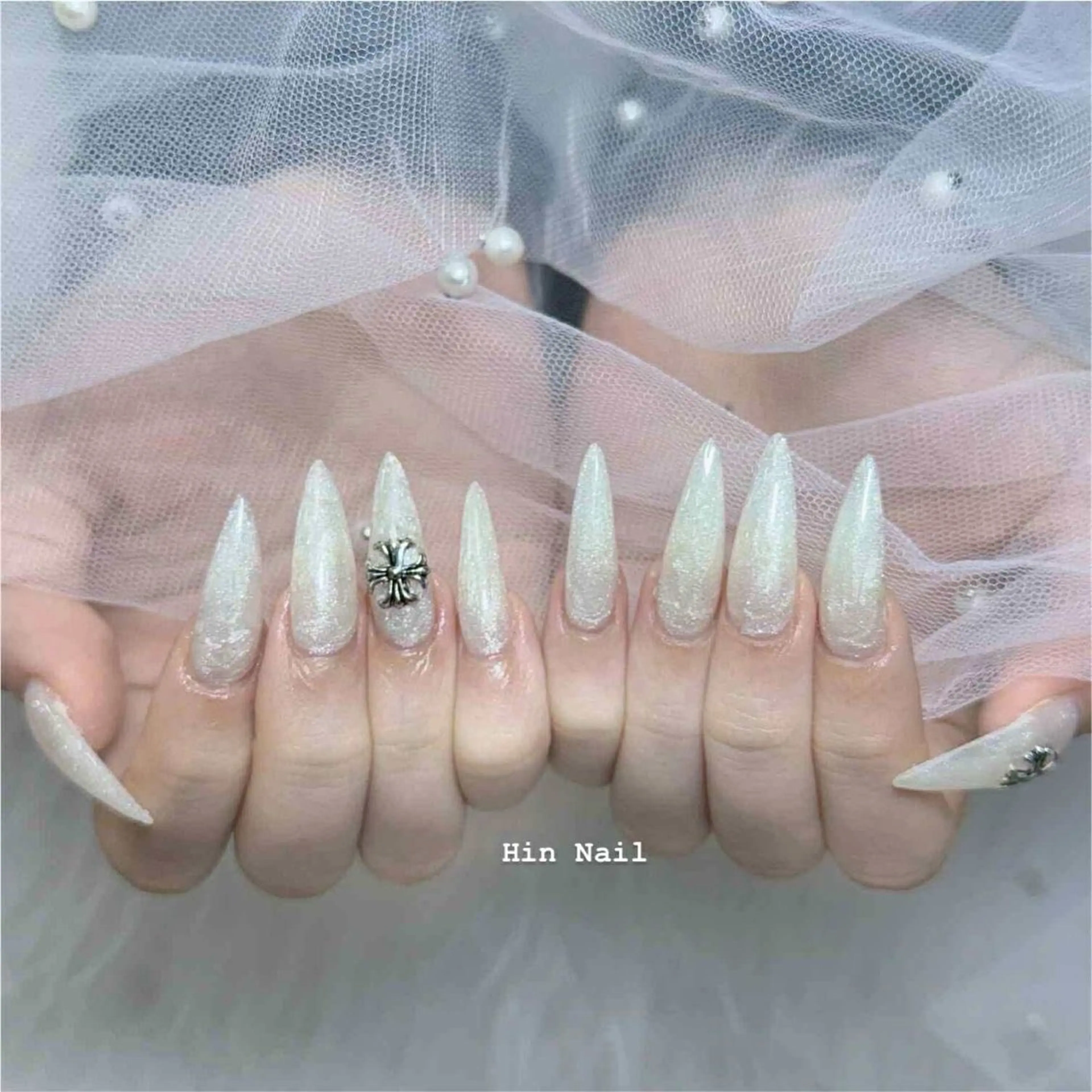 ネイル ハンドネイル Hin Nailsのネイルデザイン