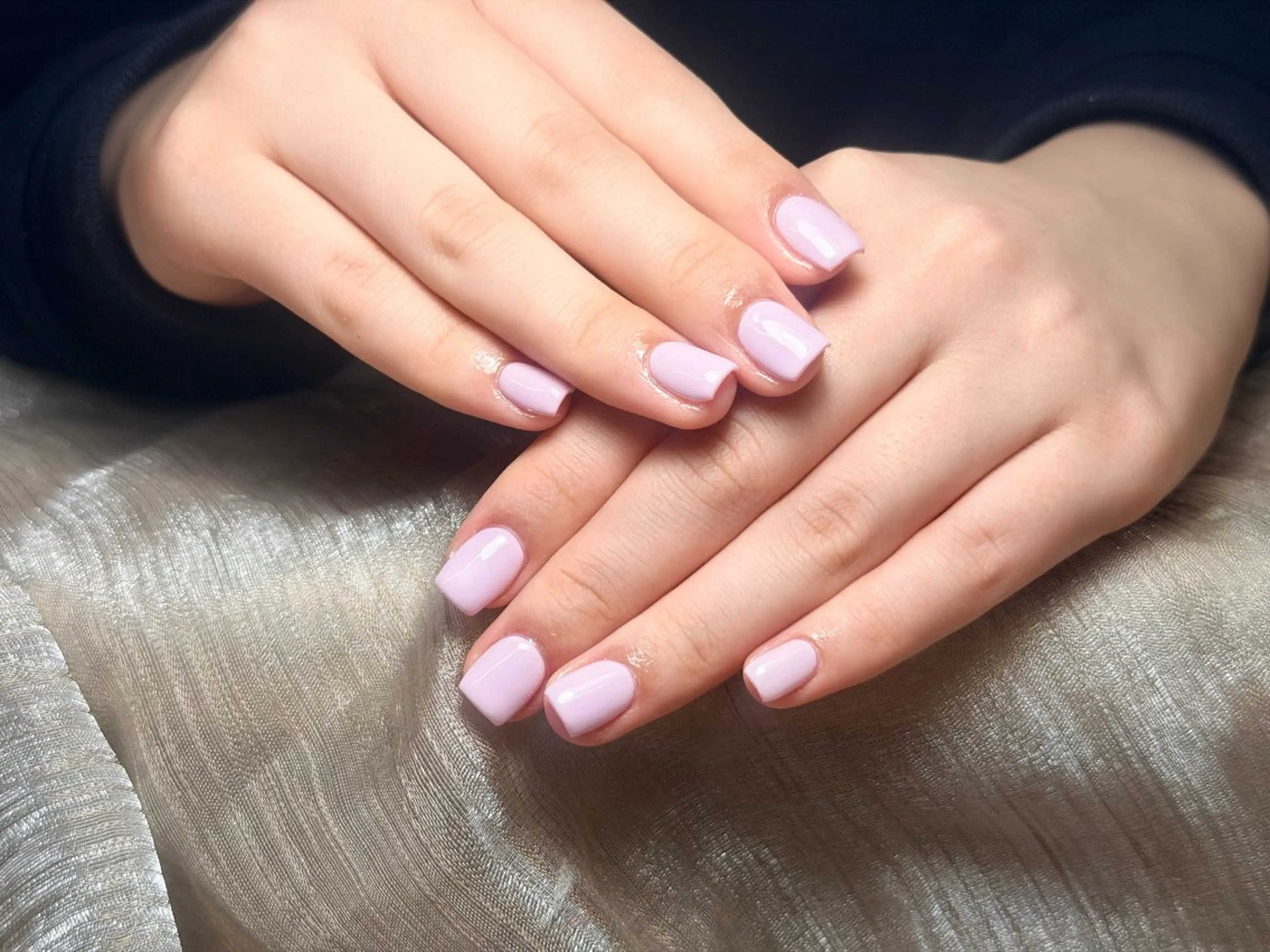 ネイル オーロラネイル ブルー チークネイル フットネイル フレンチネイル ハンドネイル Ema エマのネイルデザイン