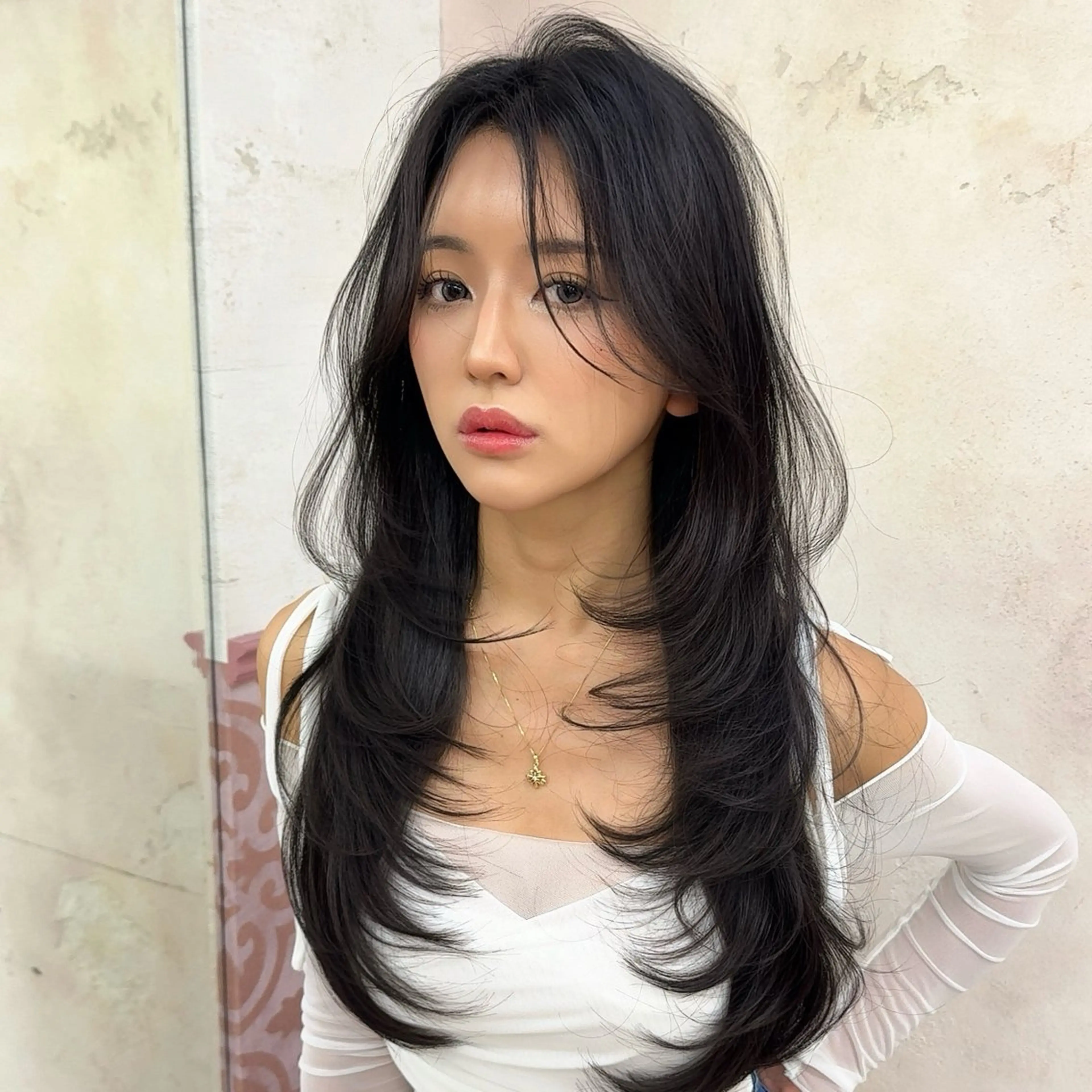 ロング カラー ロングレイヤー 黒髪 髪質改善 韓国風ヘア レイヤーカット カット ヘアカラー トリートメント 透明感カラー/艶髪/ 縮毛矯正/たくまのヘアスタイル