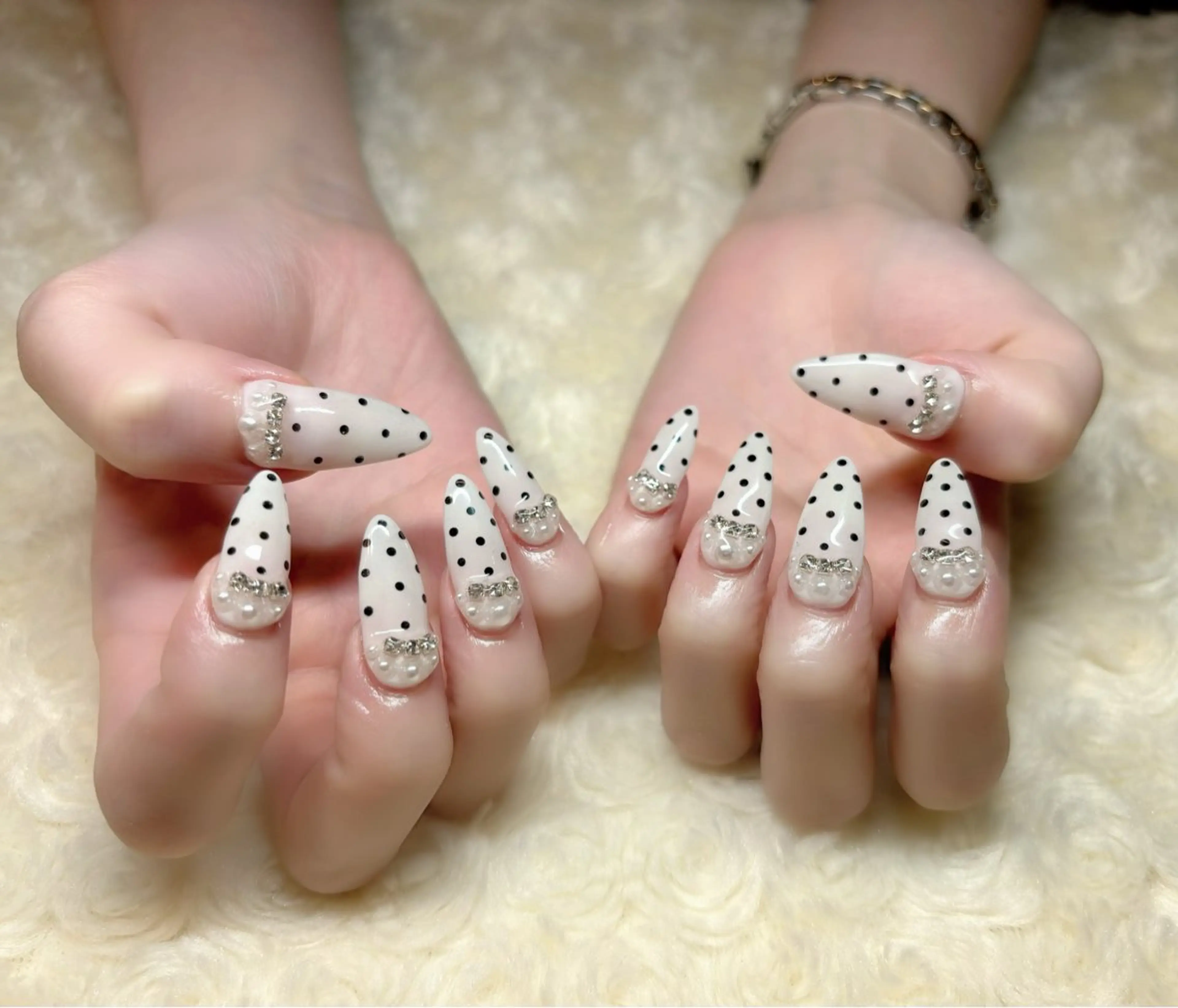 ネイル e.b.mimi Wakanaのネイルデザイン