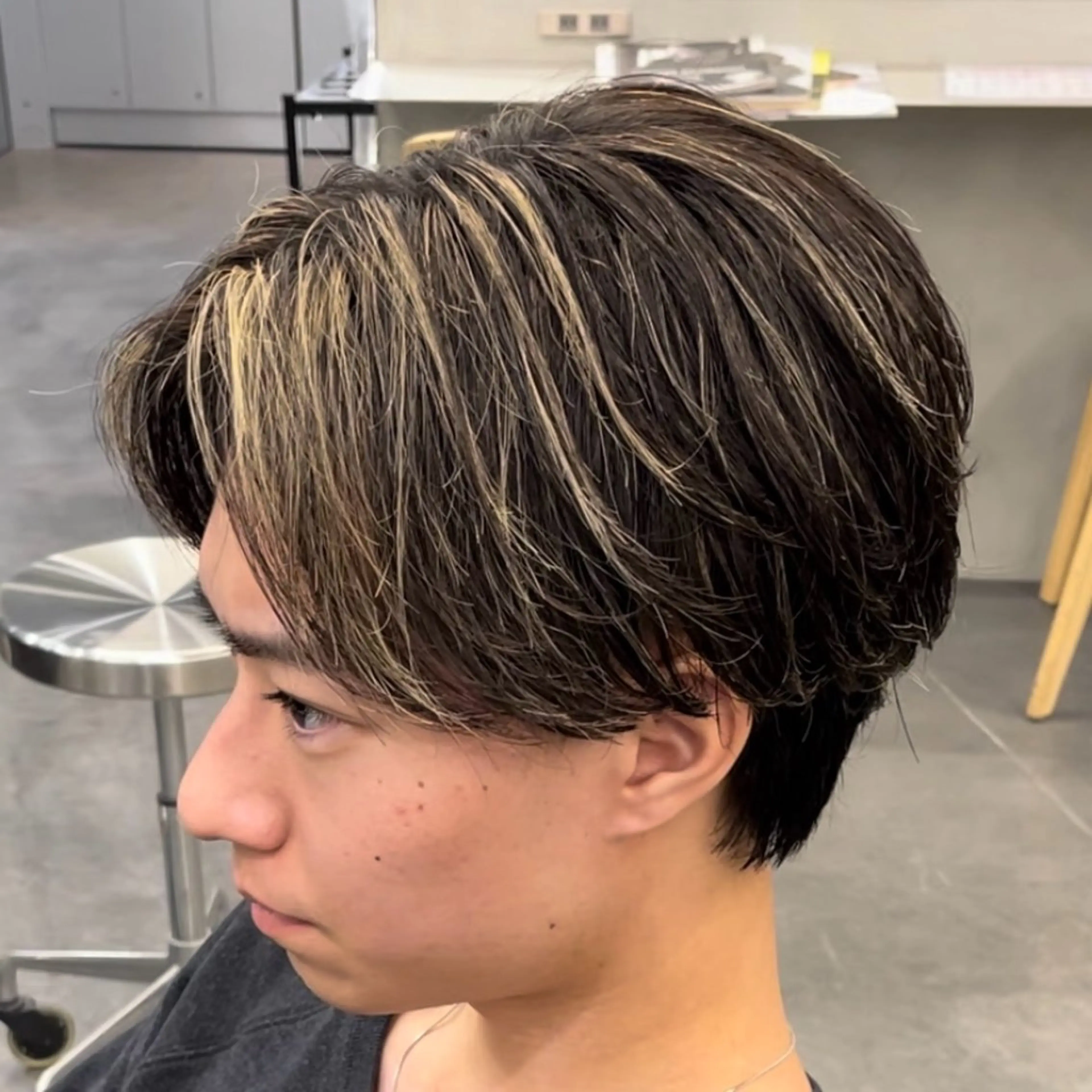 ミディアム カラー ヘアアレンジ メンズ fifth 石川 凪のヘアスタイル