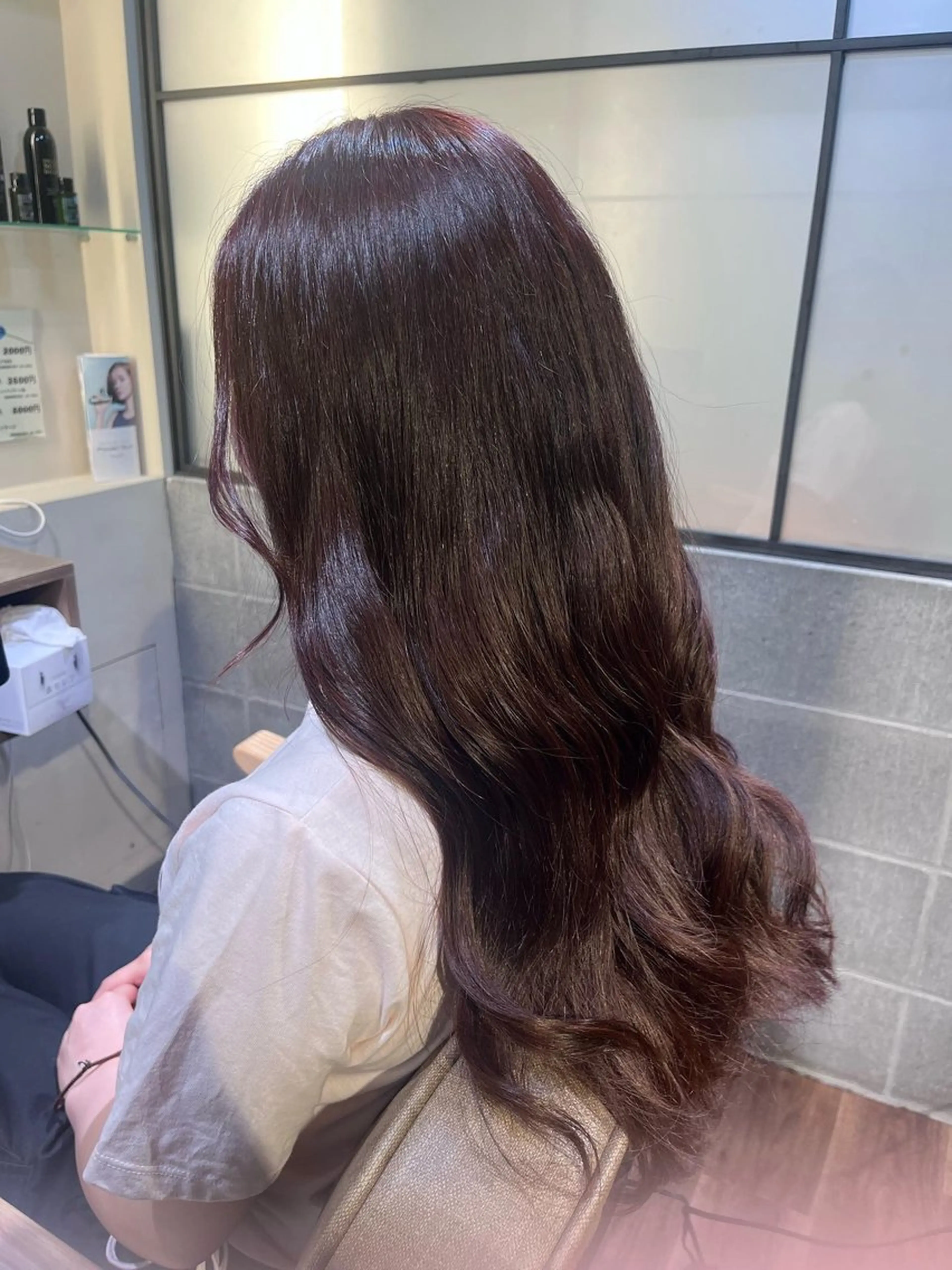 ロング カラー 佐々木 優花のヘアスタイル