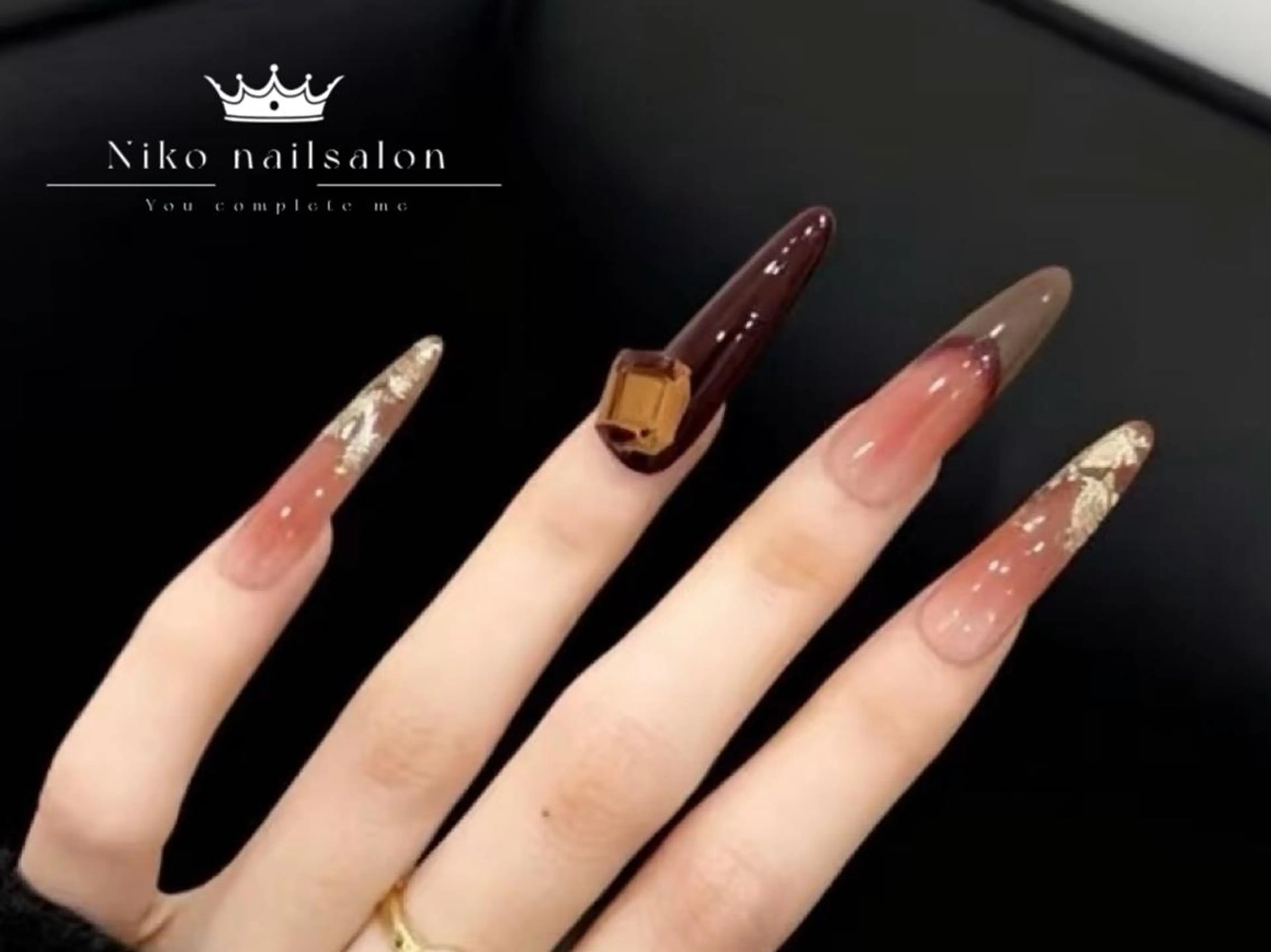 ネイル 長さ出し フットネイル フレンチネイル ジェルネイル ガラスフレンチ Nikoネイルサロン 本八幡店のネイルデザイン