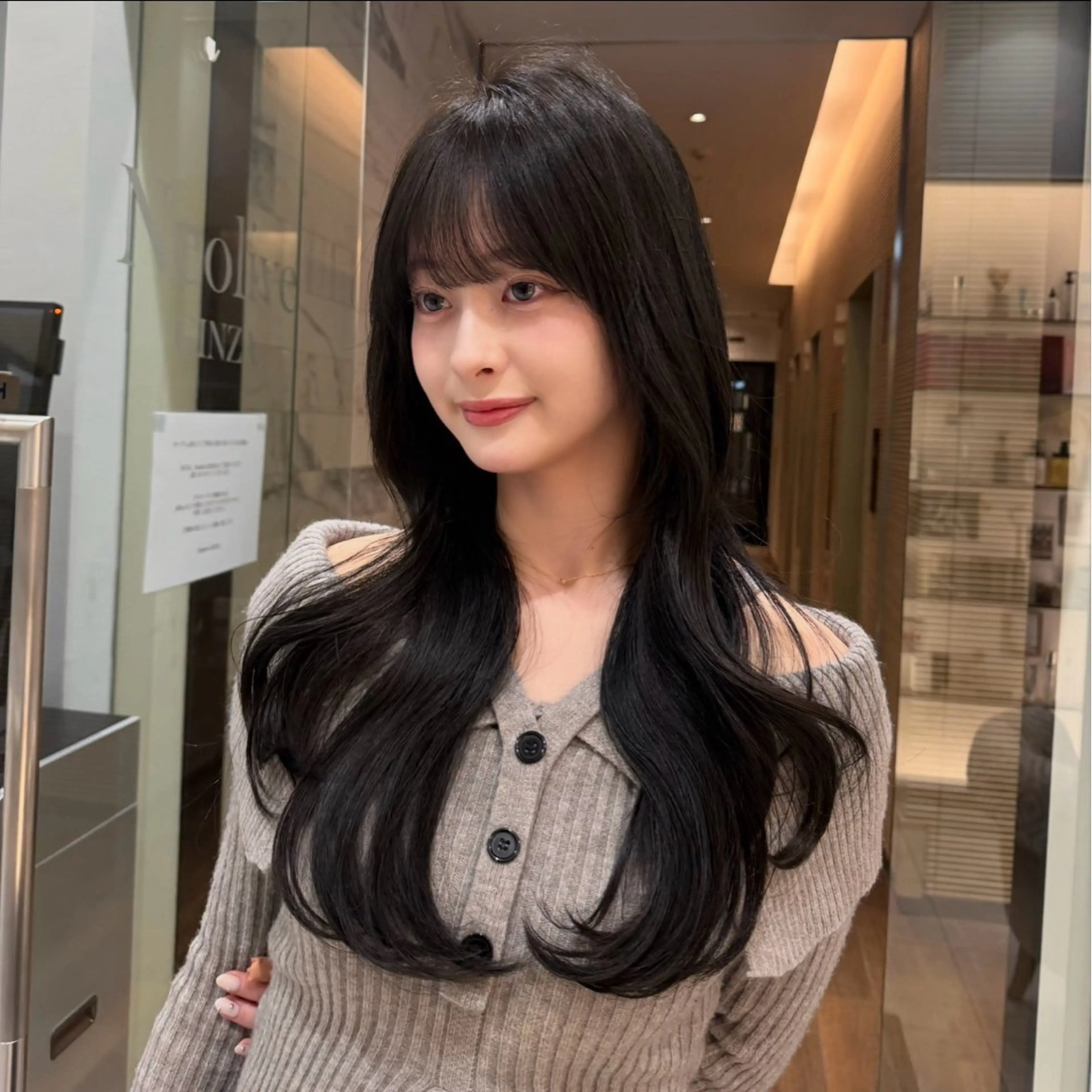 【期間限定】🩶前髪カット➕ワンカラー(うる艶NINAトリートメント付)🩶の写真