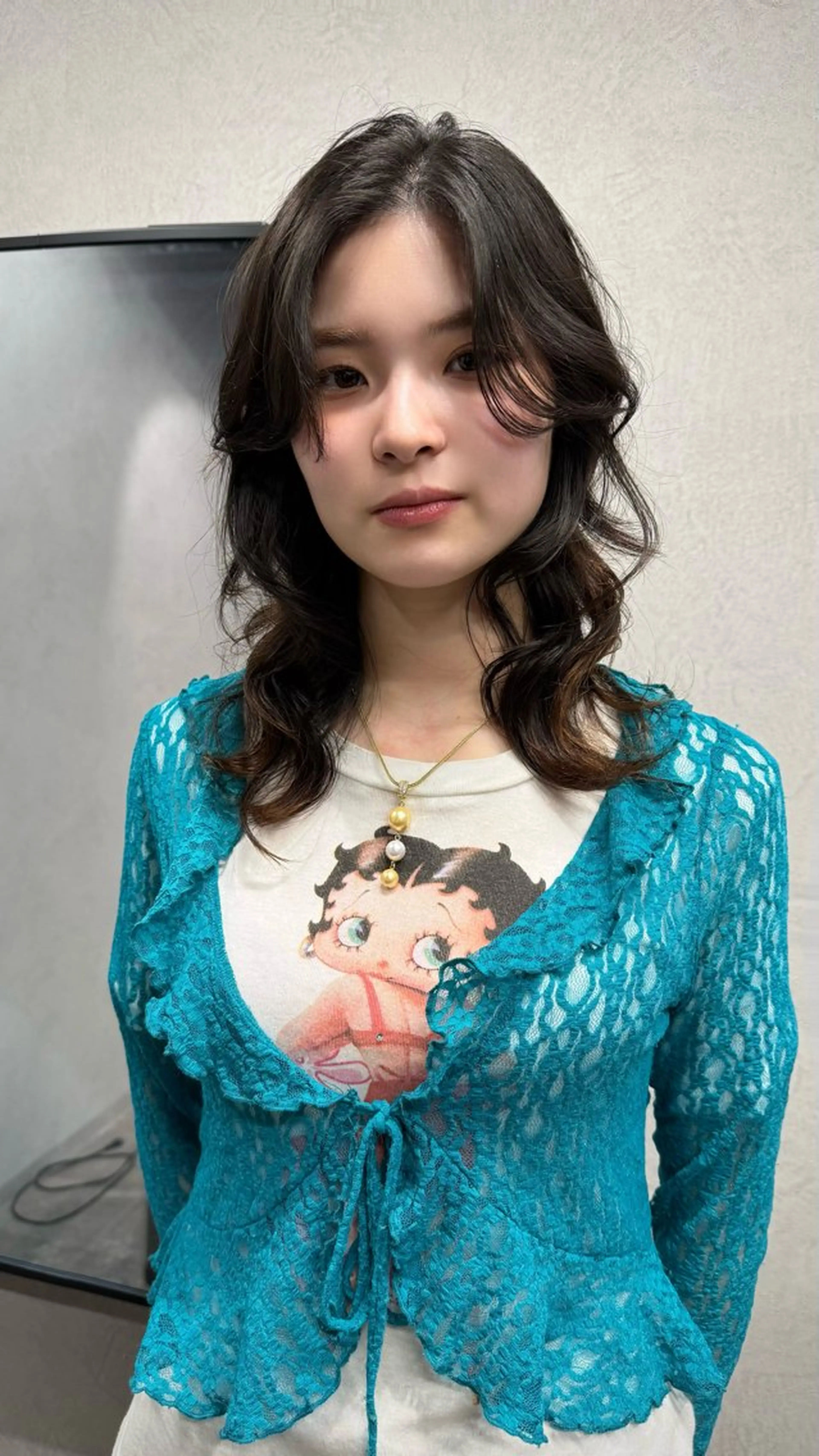 セミロング 町野 朱穂のヘアスタイル