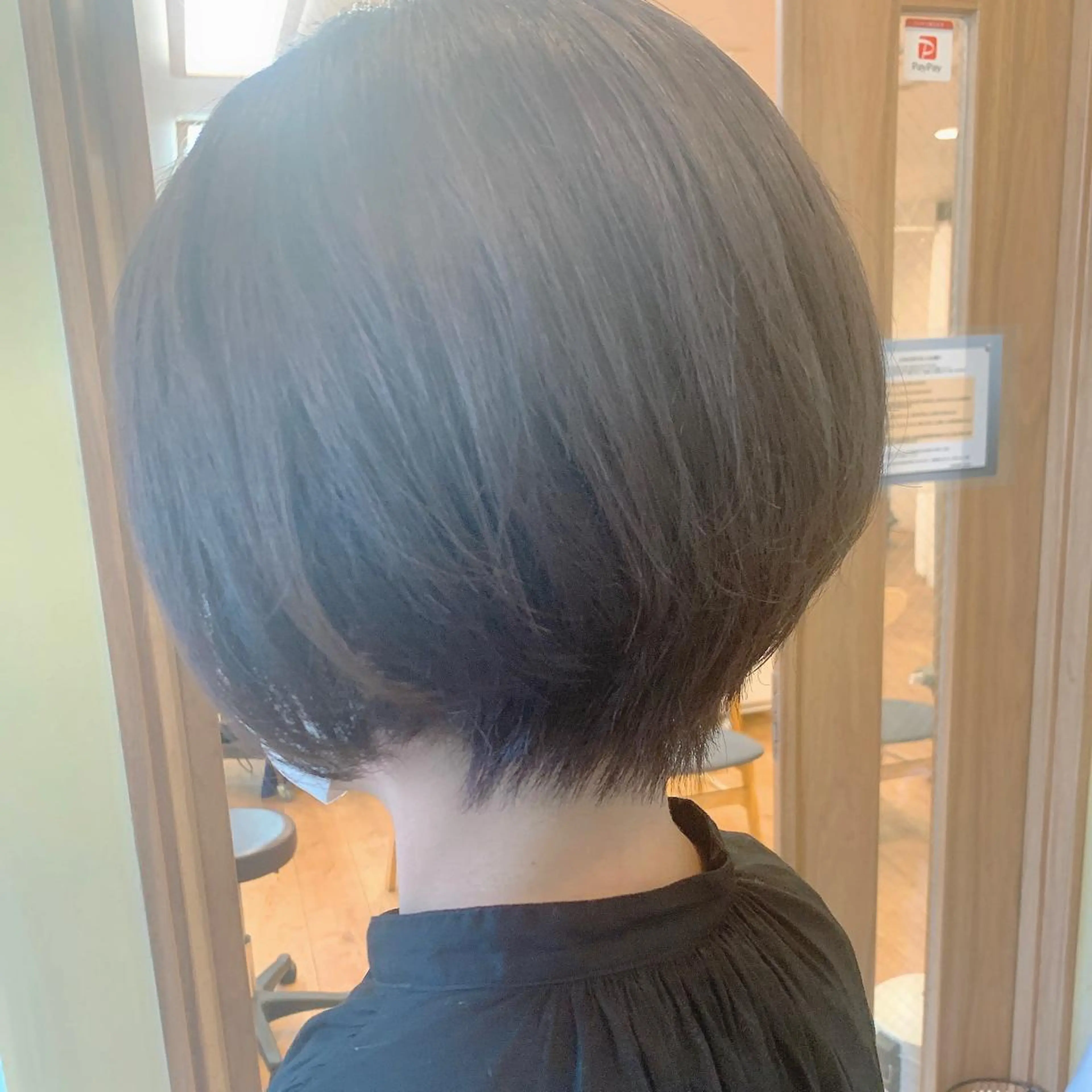 ショート ショートボブ 丸みショート ボブ ショートヘア カット NUMBER_ ユイナのヘアスタイル