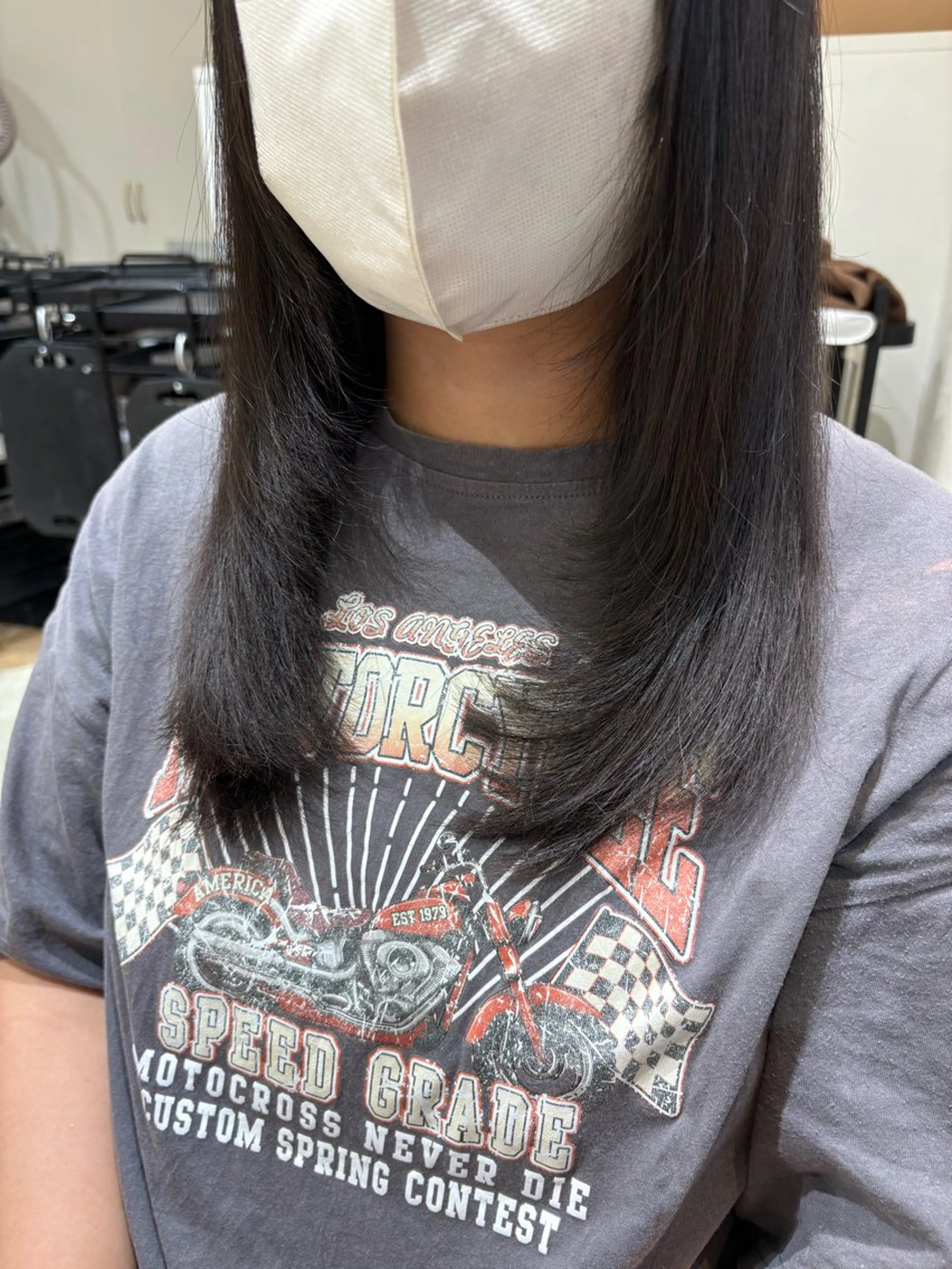 セミロング 顔周りカット レイヤーカット 髪質改善カラー なーこ💖🌈のヘアスタイル