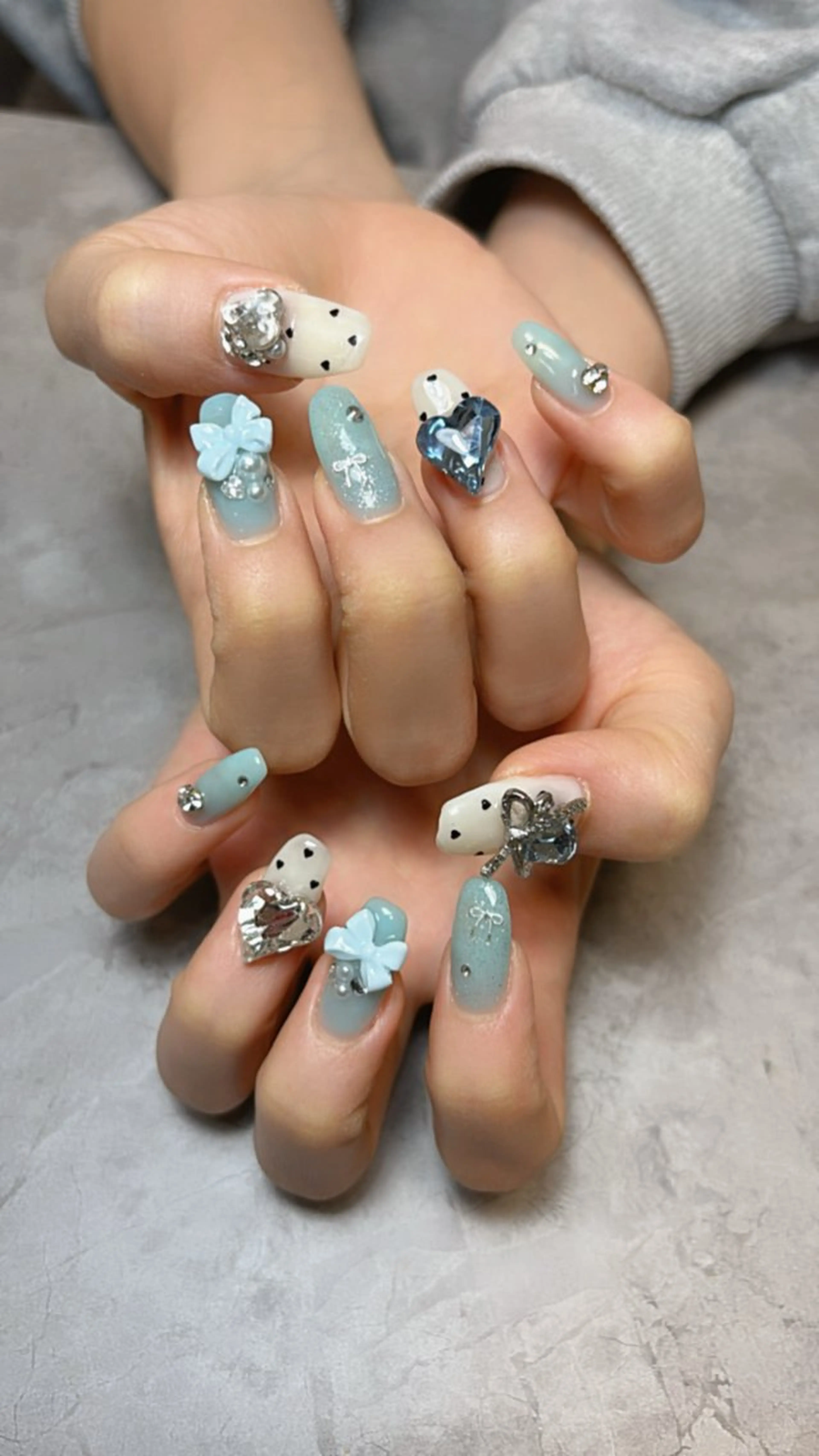 ネイル ♾️ インフィニティのネイルデザイン