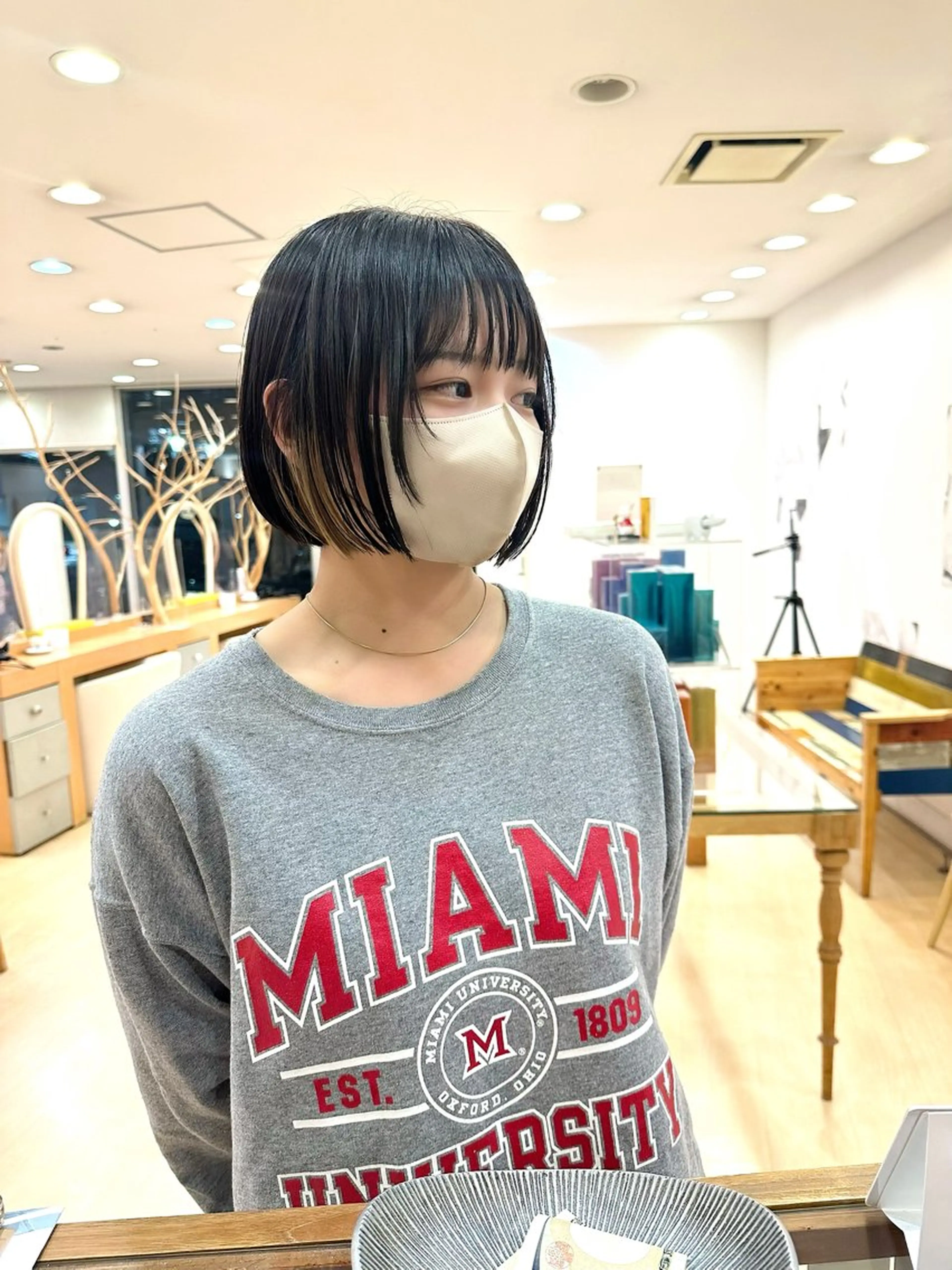 ショート カラー ボブ 顔まわりレイヤー 顔周りカット レイヤーカット カット ヘアカラー トリートメント Gardenhair 小笠原篤矢ショートのヘアスタイル