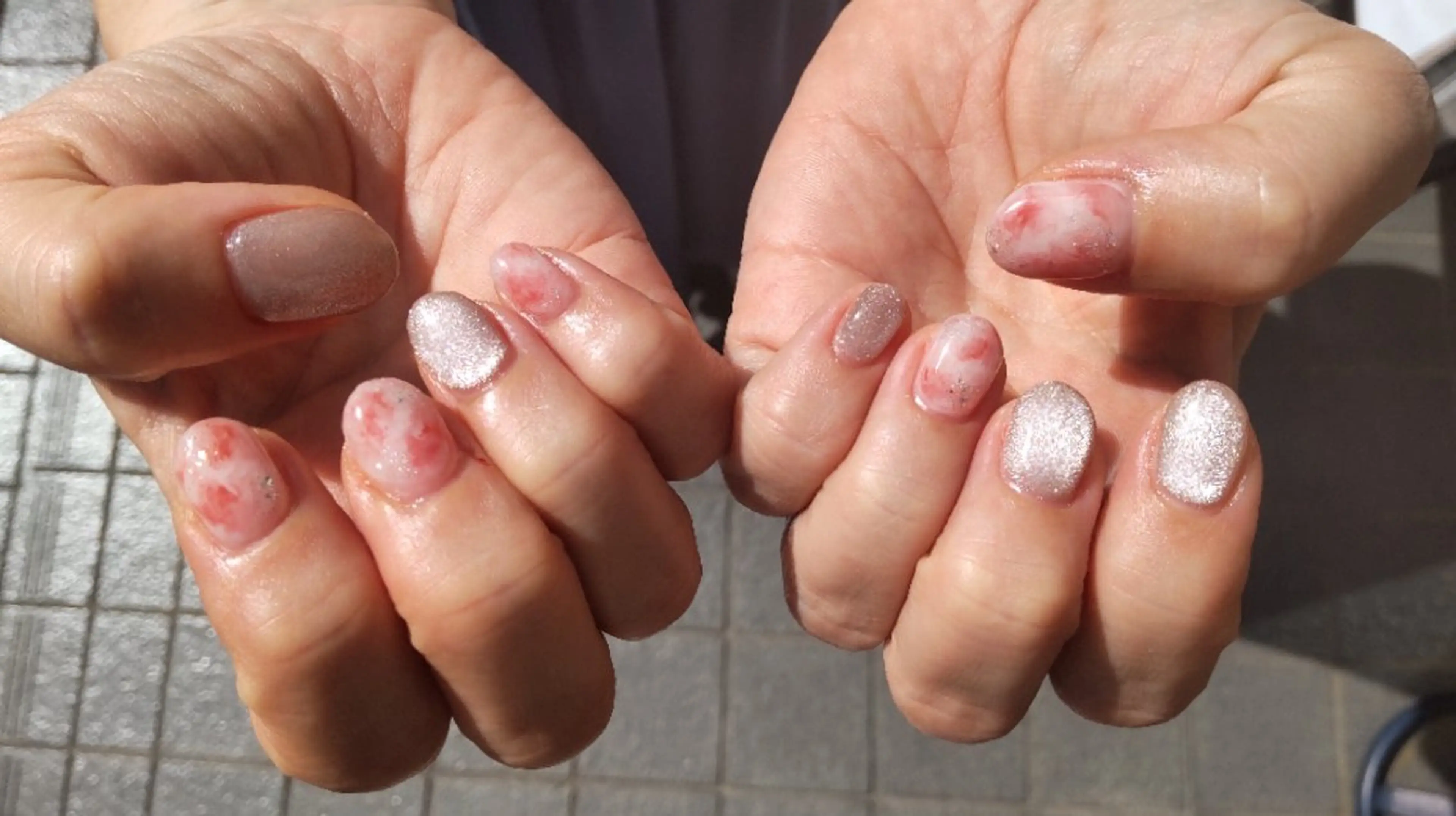 ネイル ボルドー ゴールド マグネットネイル ニュアンスネイル MIURA＊ HIROKOのネイルデザイン