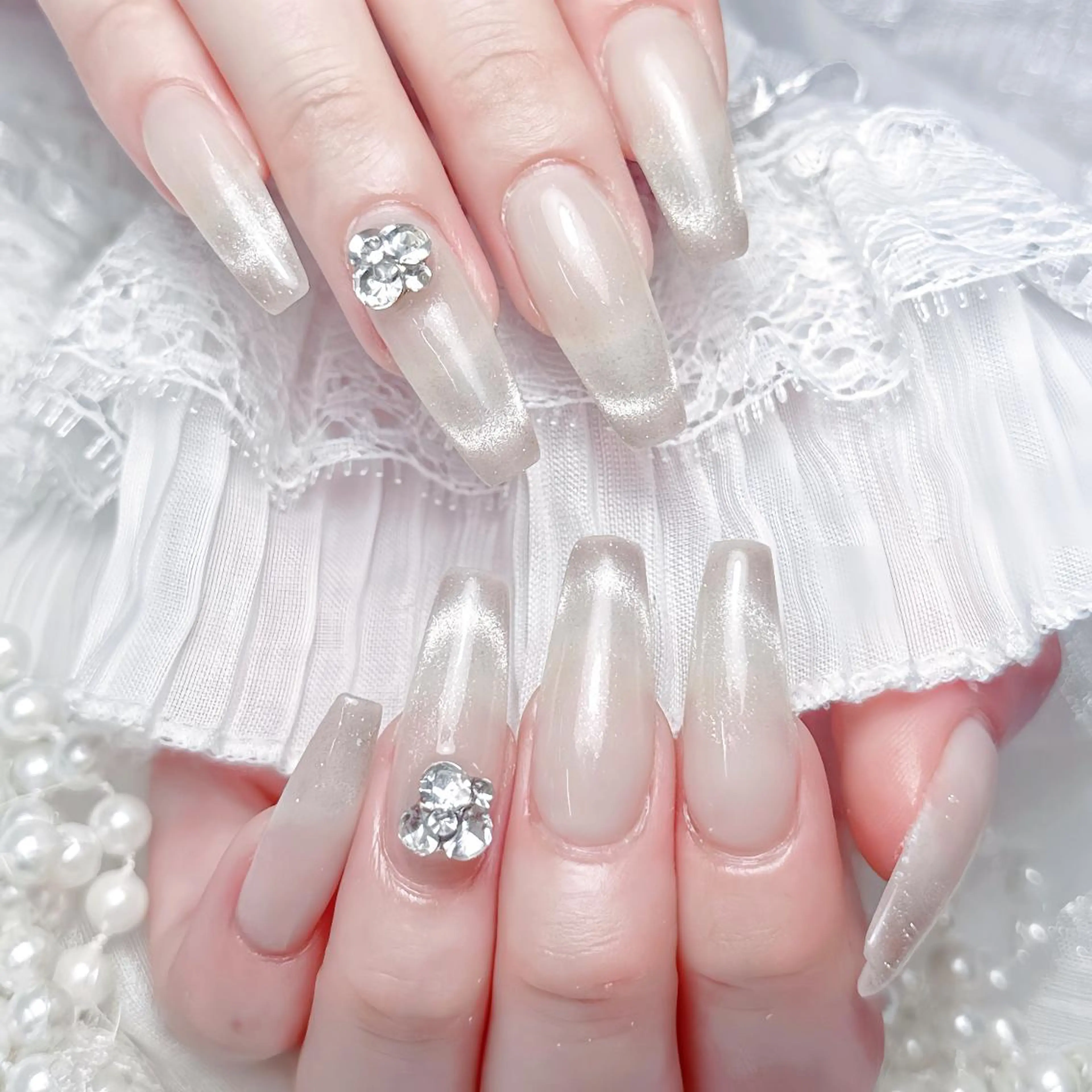 ネイル queensnail 🧸mikaのネイルデザイン