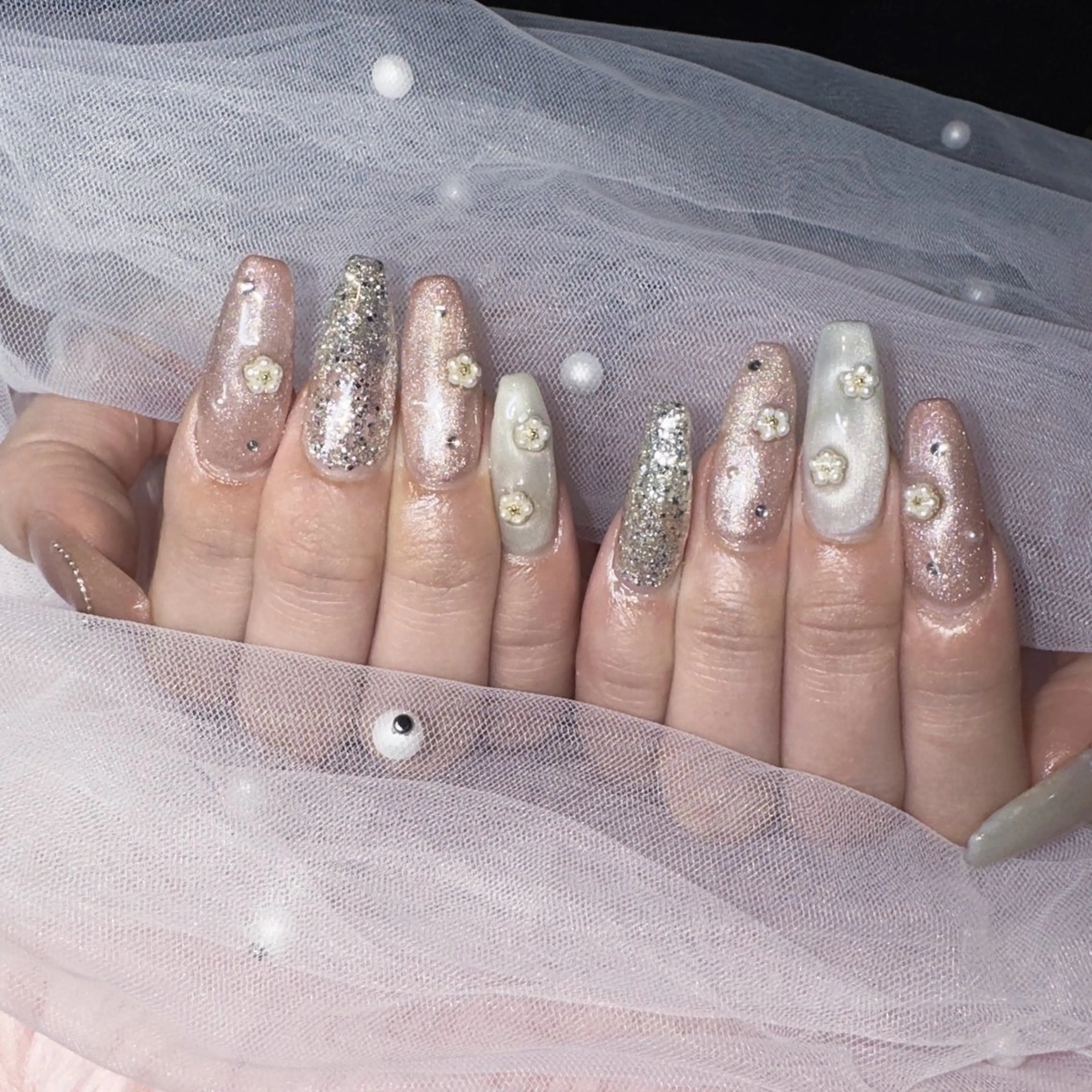 ネイル 春ネイル ハンドネイル RIEKO🍒 ワンホン♡推しネイルのネイルデザイン