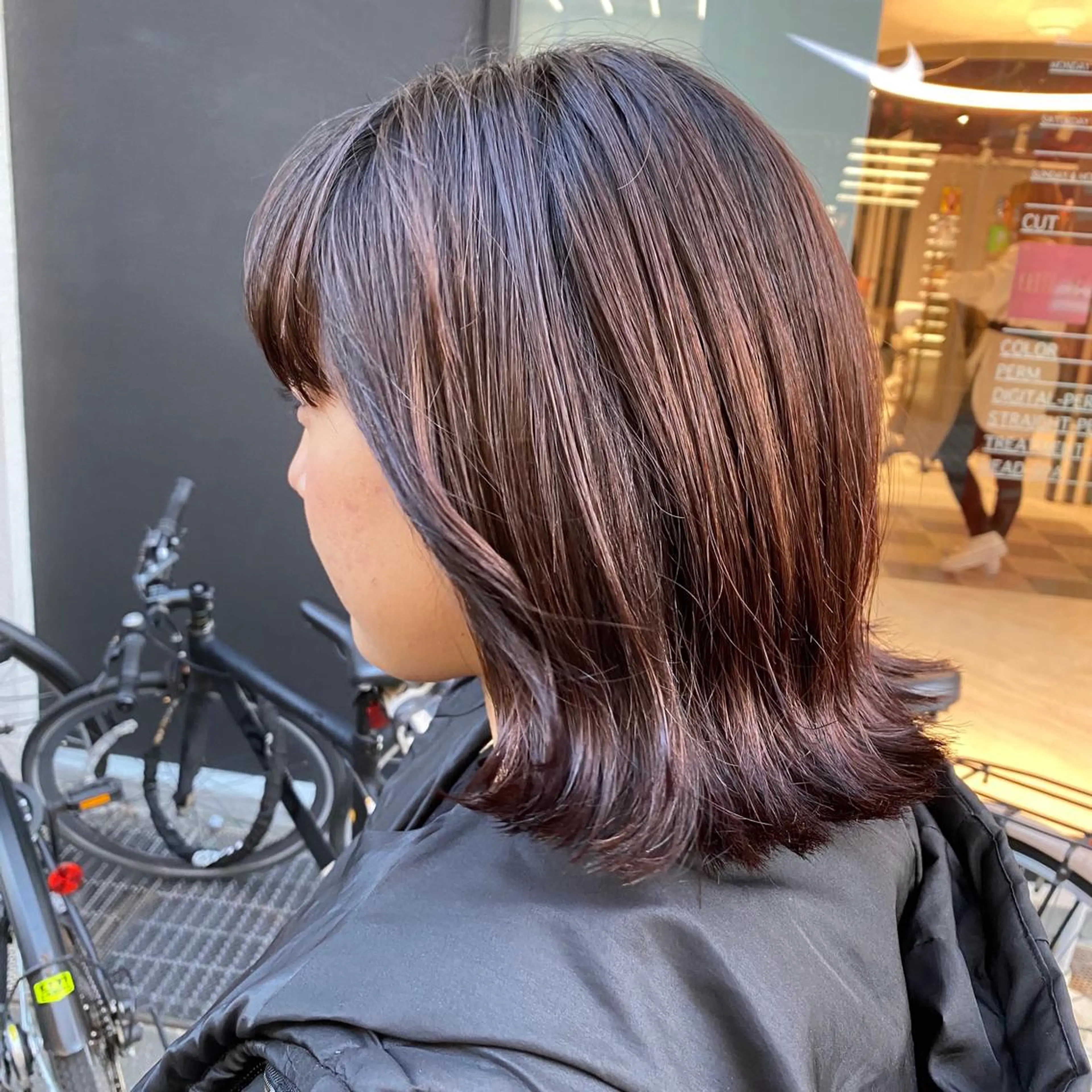 ミディアム かりん 🤍のヘアスタイル