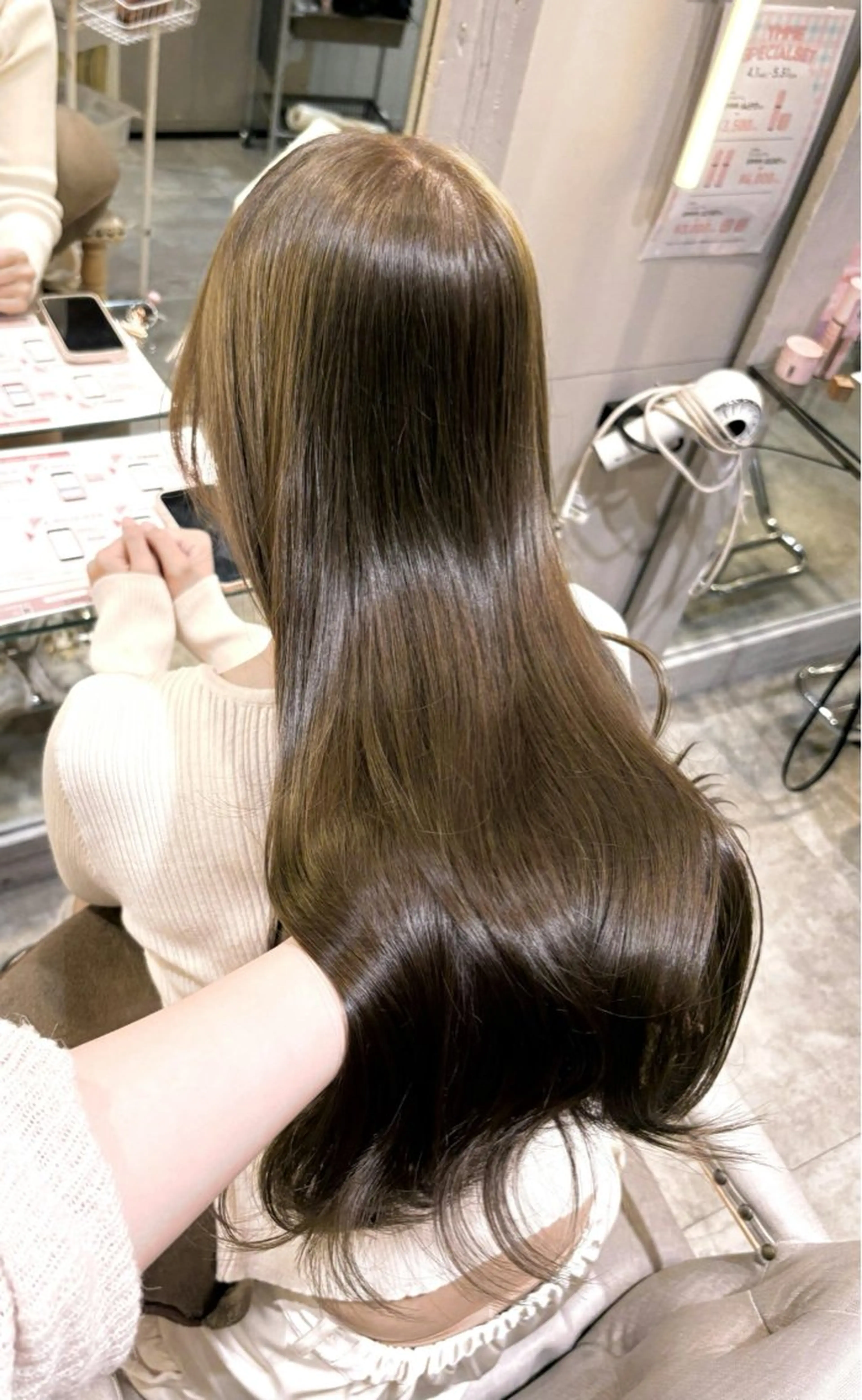 透明感抜群🪽海外風オリーブカラー🍀🐰 ｛ モデル限定メニュー｝の写真