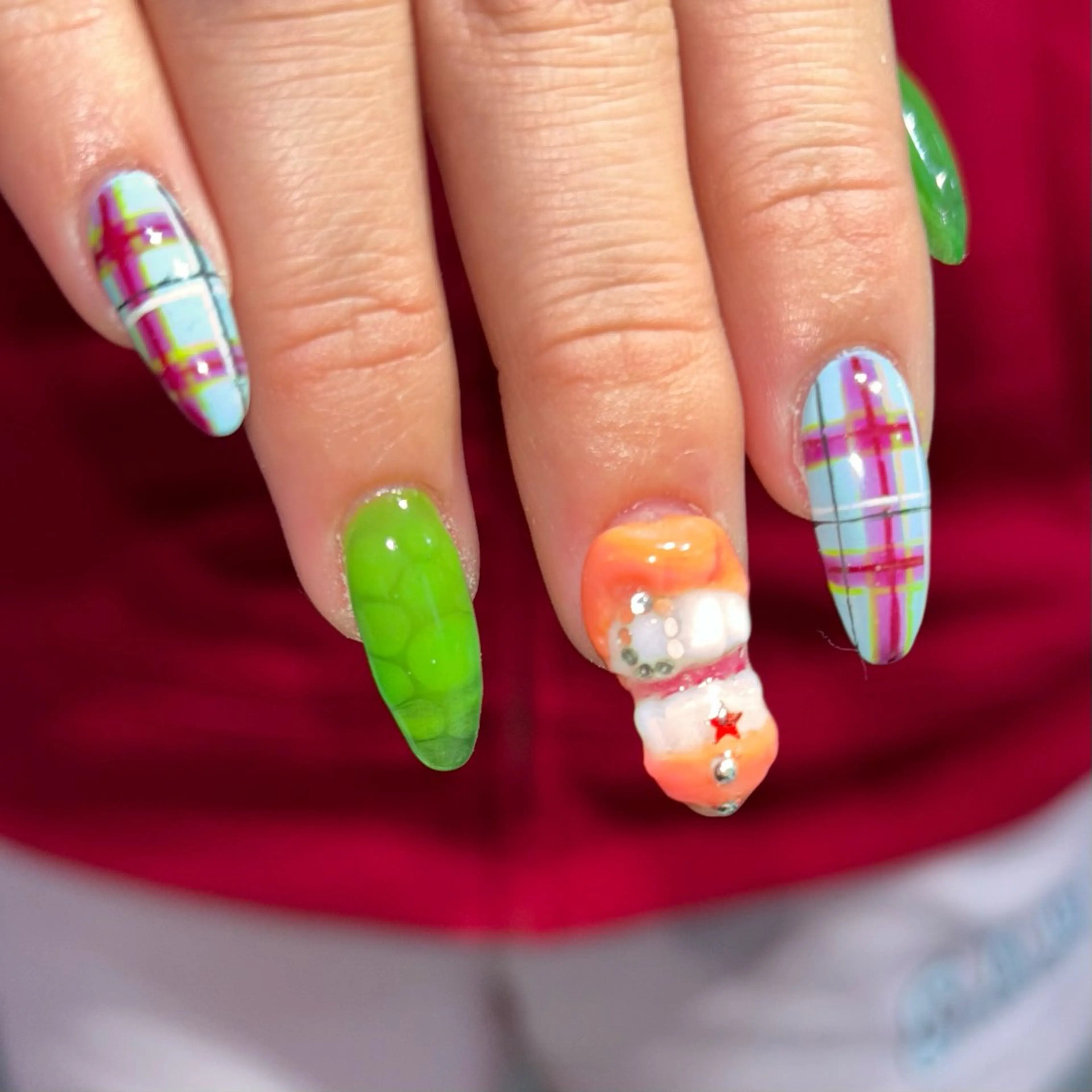 ネイル ハンドネイル 🪐富島彩夏 /海外nail🪐のネイルデザイン
