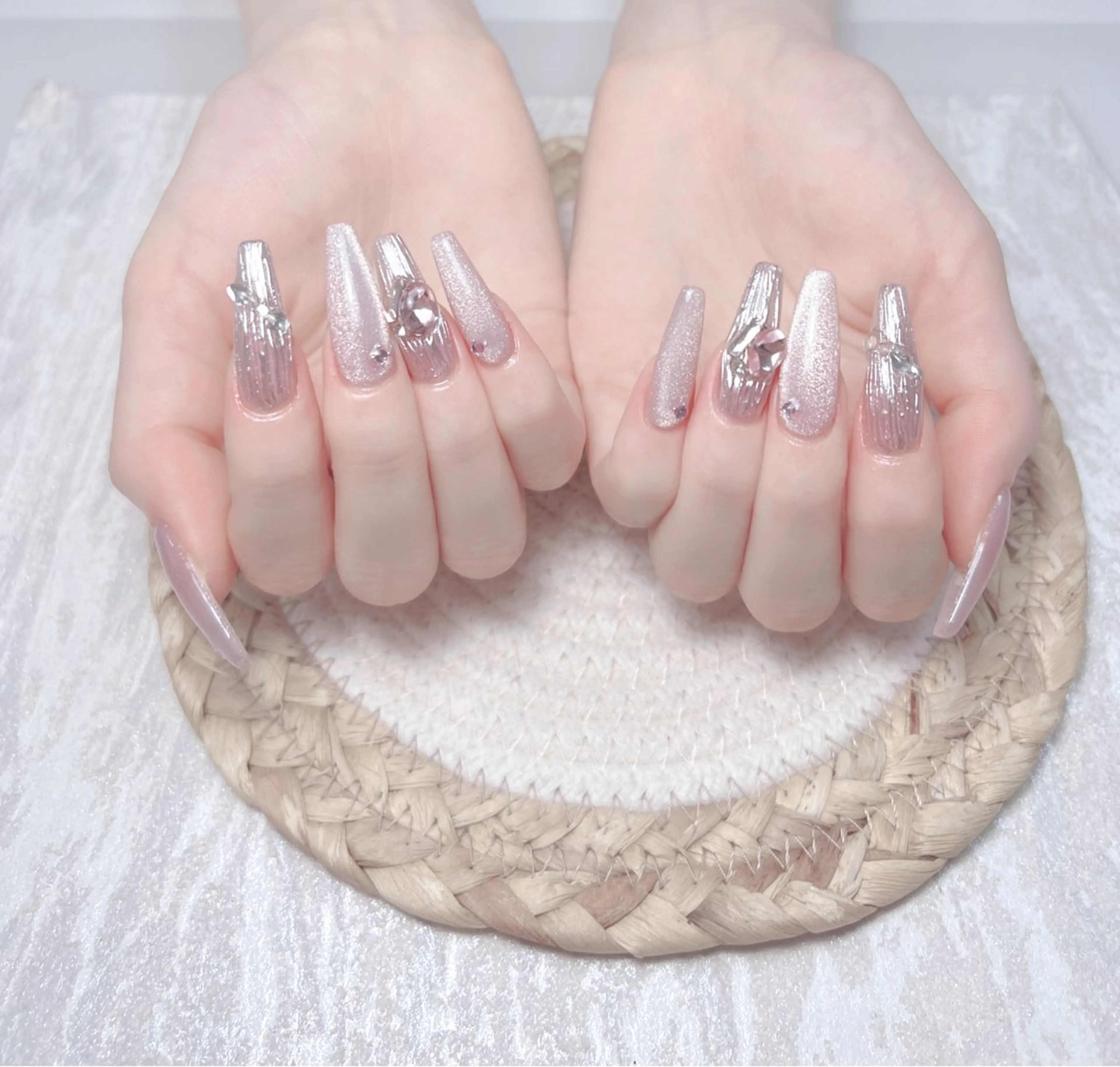 ネイル ハンドネイル uu ネイルサロン関内🌼のネイルデザイン