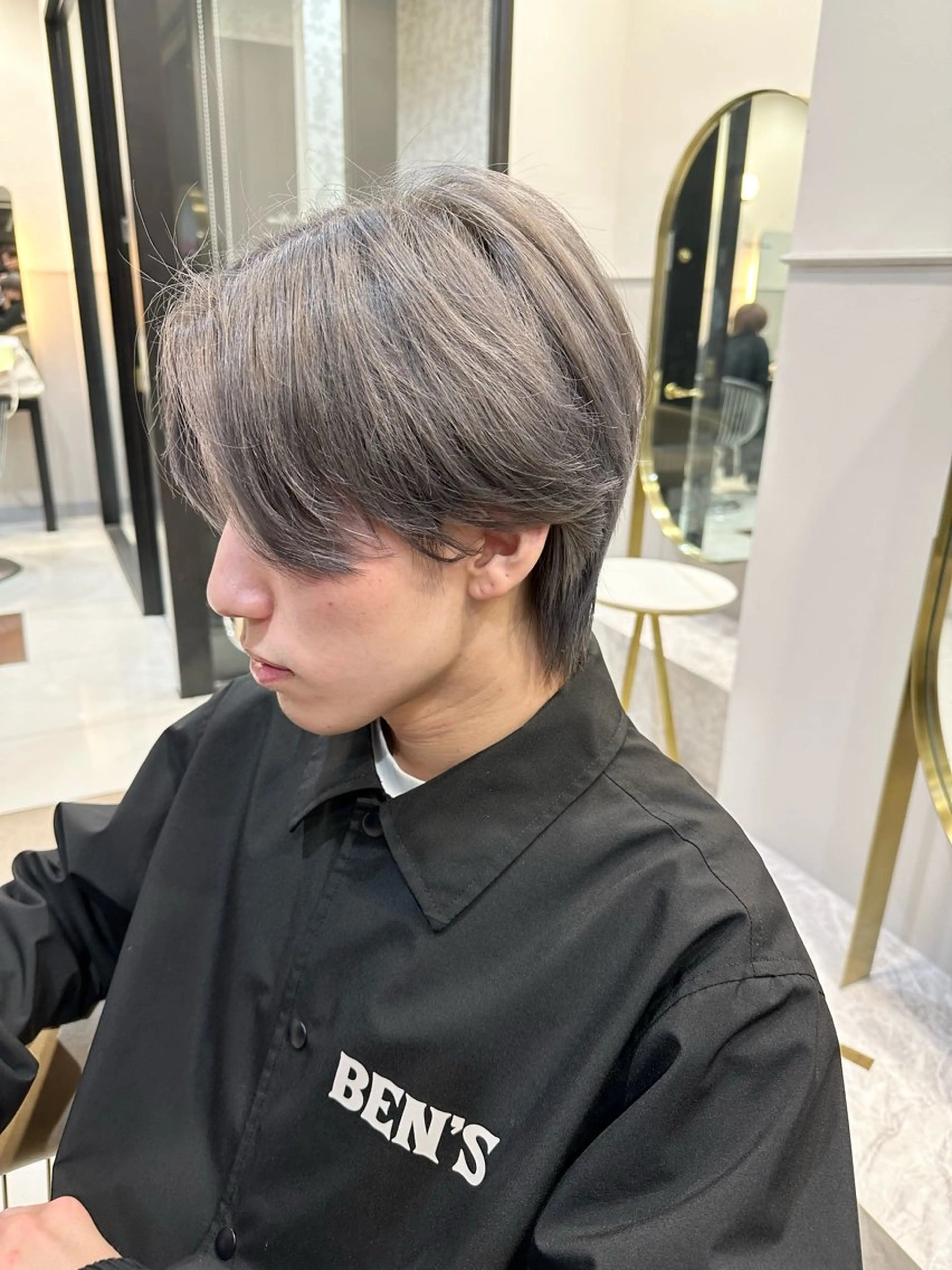 カラー メンズ 小林 彩音のヘアスタイル