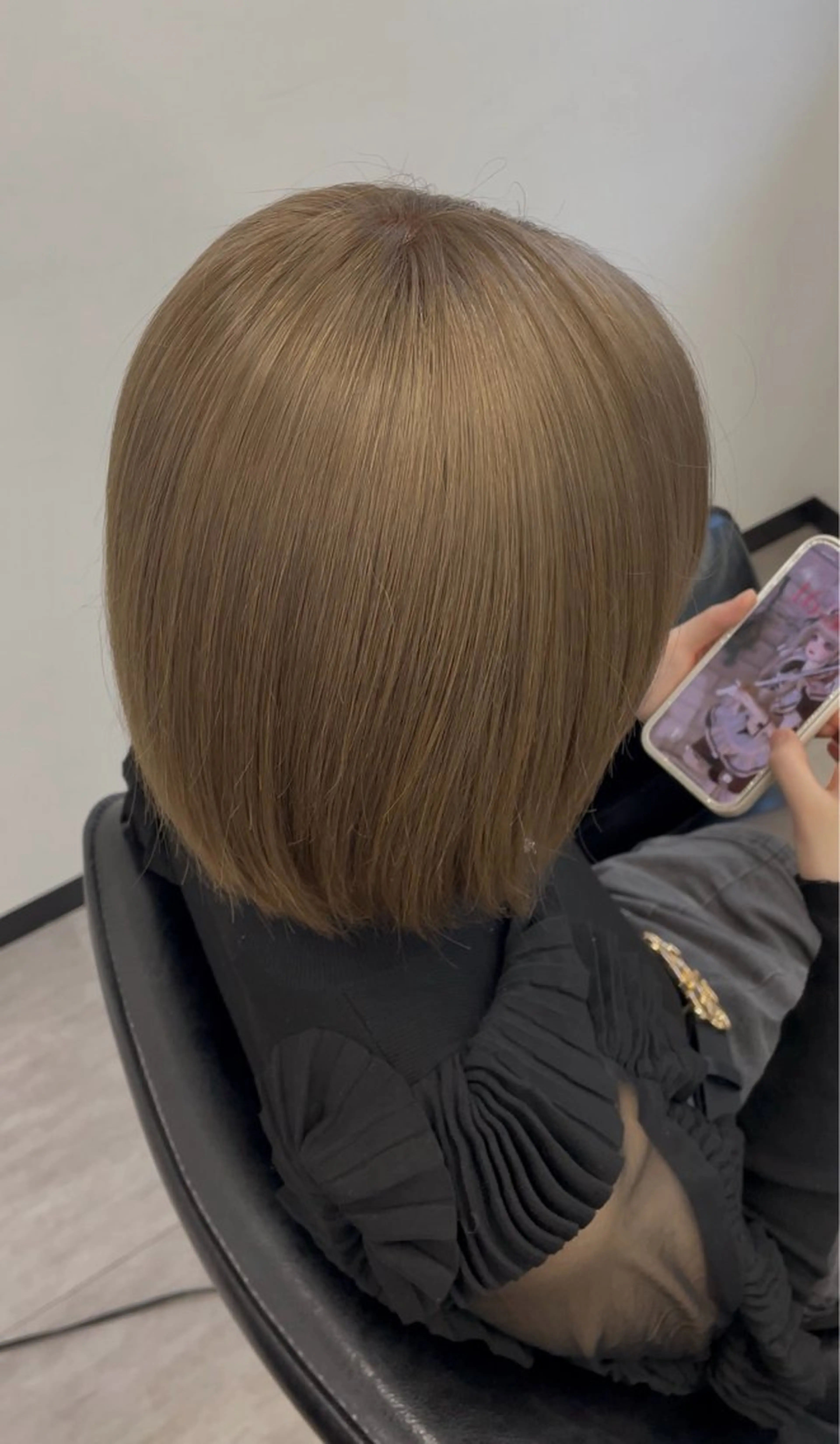 ショート カラー ダブルカラー 近藤 慧依のヘアスタイル