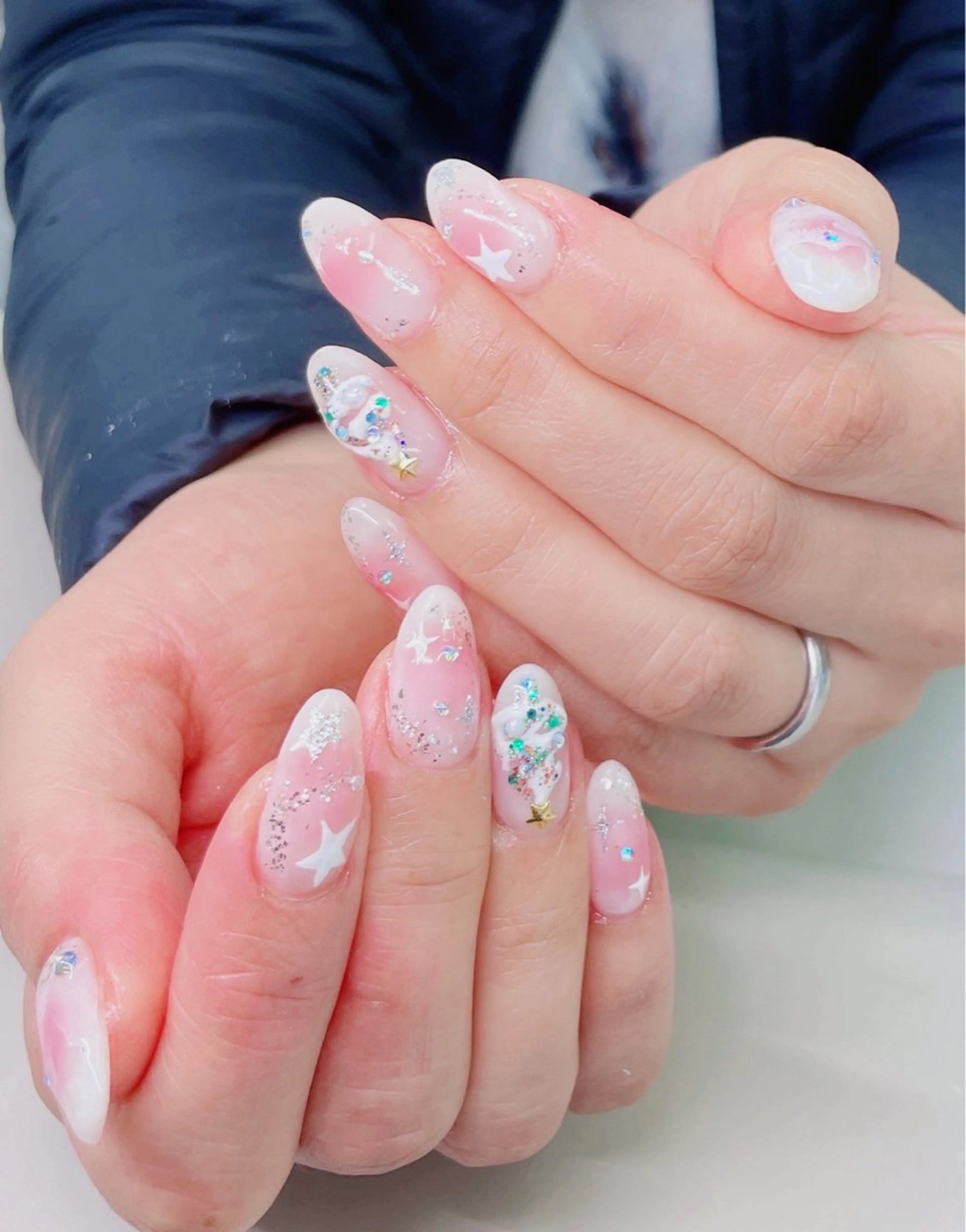 ネイル ハンドネイル AngelChris ビューティーサロンのネイルデザイン