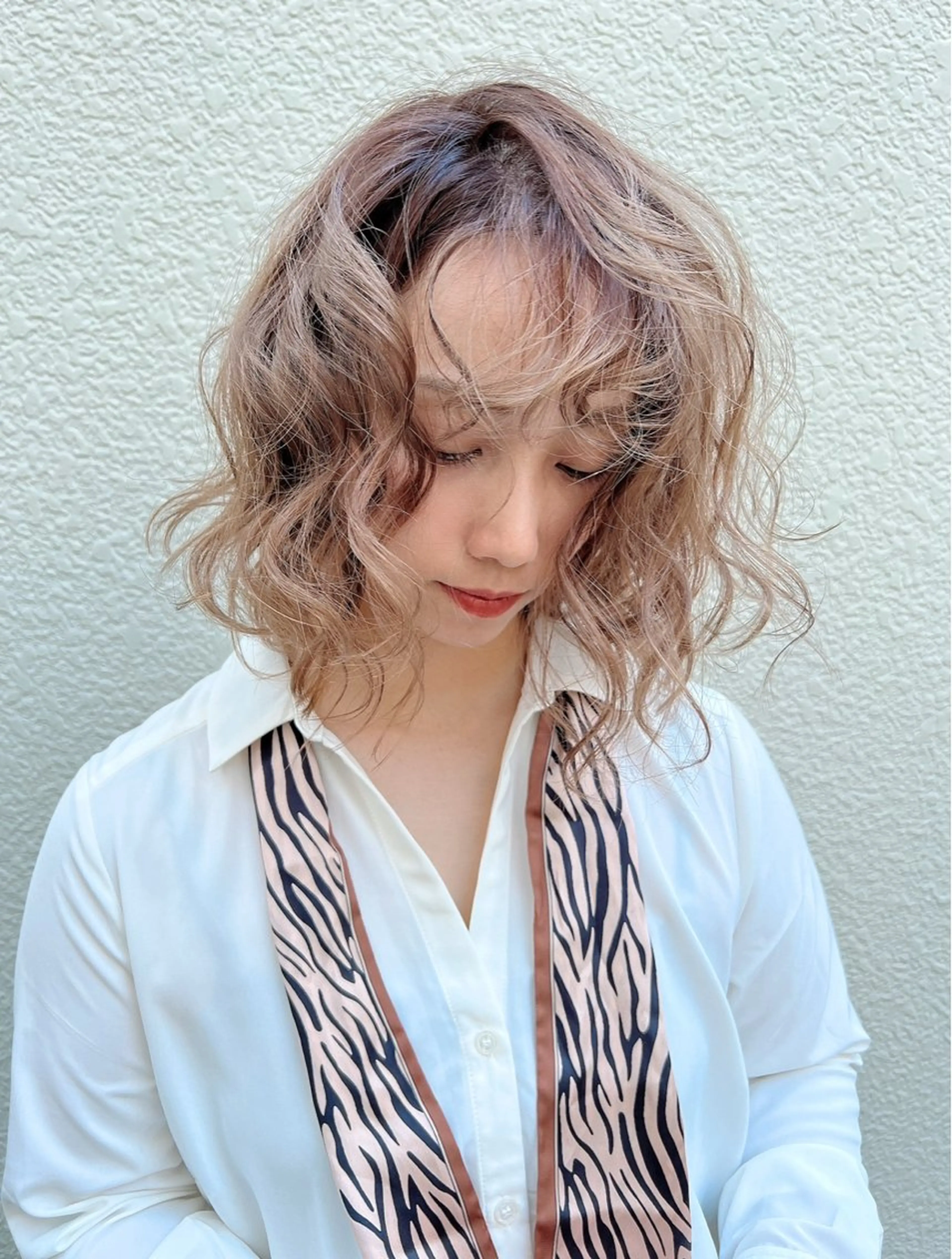 4月オススメ🐎🌸☆*:.｡.ハイライト+ワンカラー .｡.:*☆トリートメント付き🧴の写真