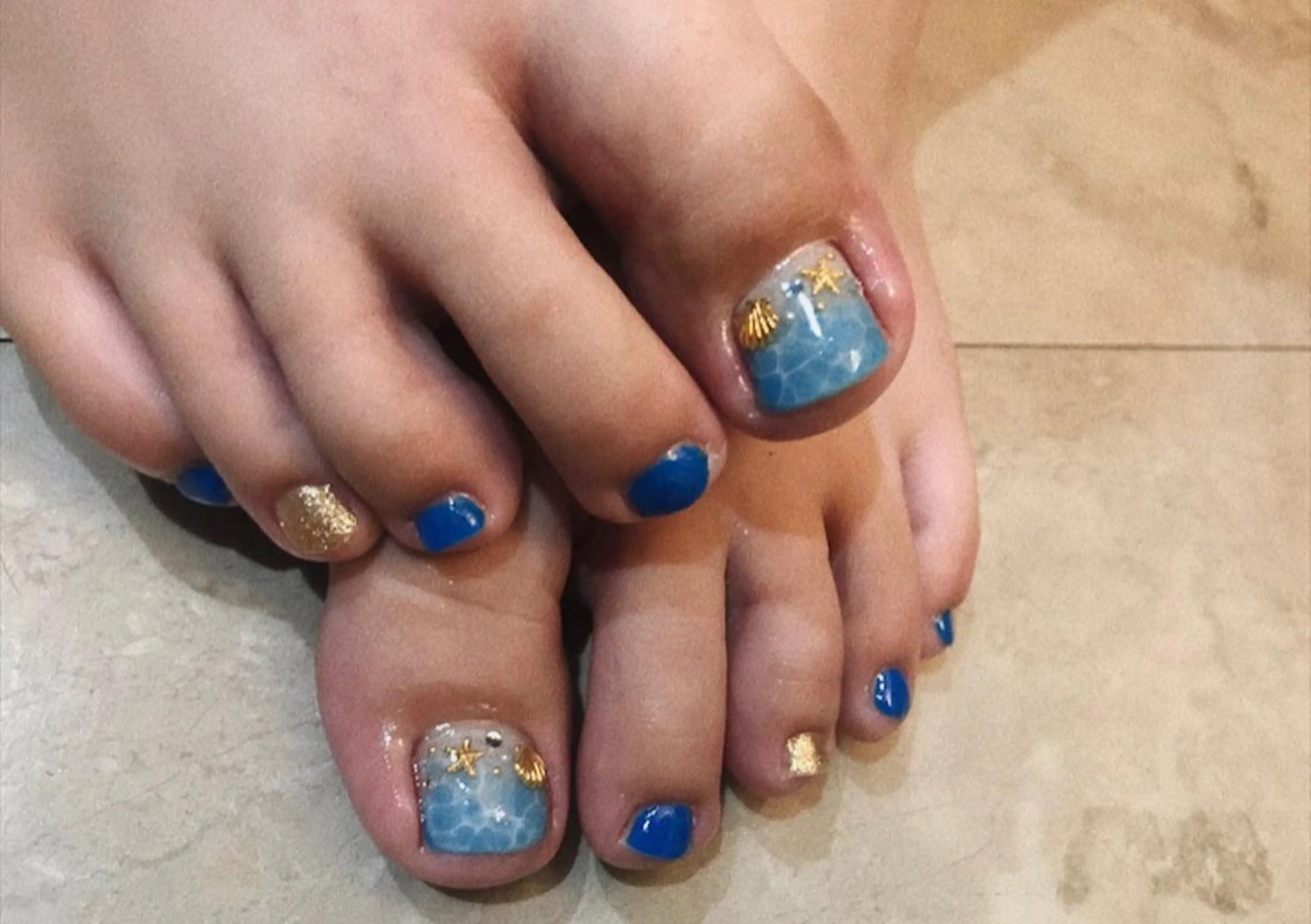 ネイル グラデーション 夏ネイル Nail Salon Blanche所属・Nail Salon Blancheのネイルデザイン