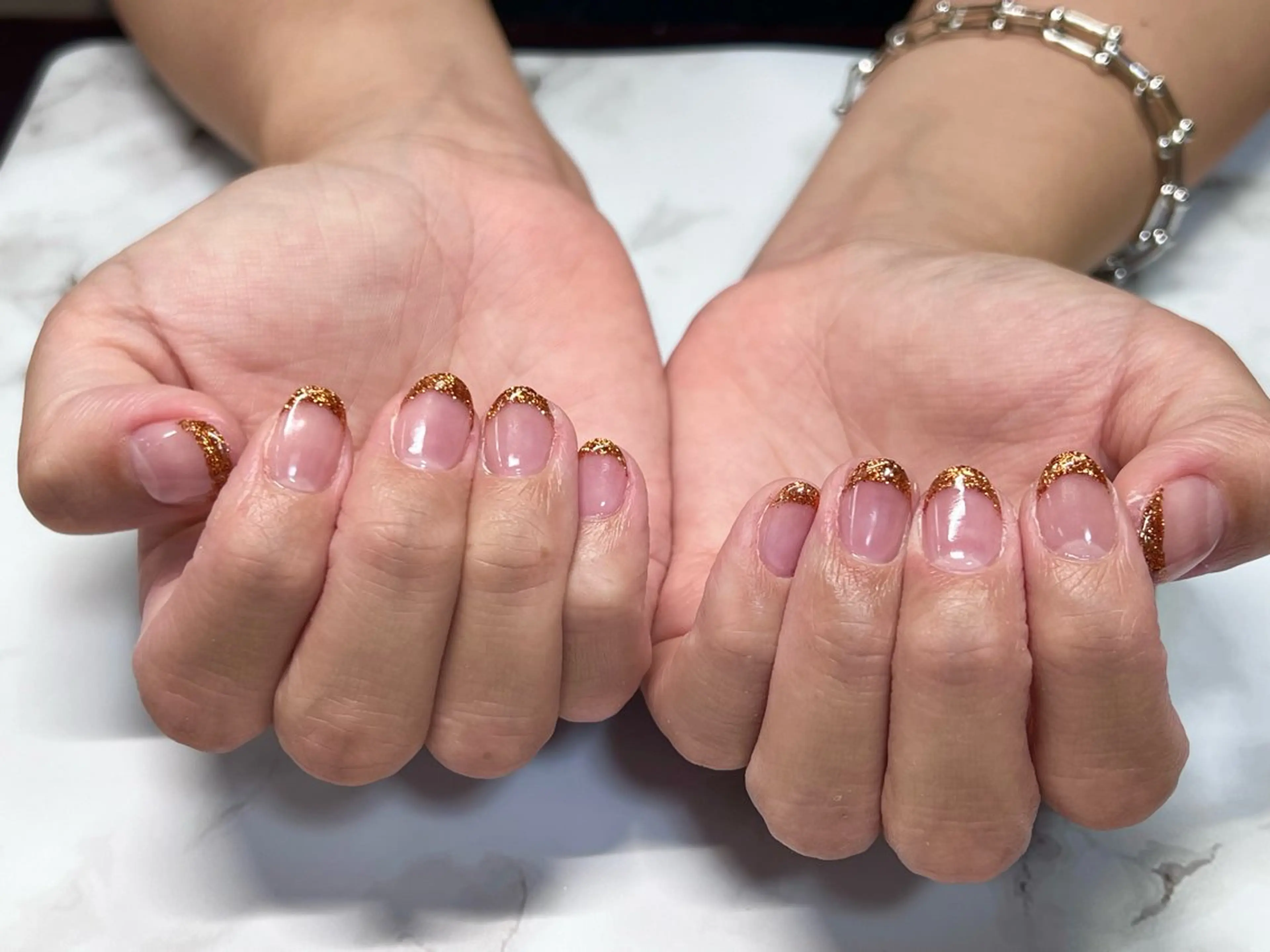 ネイル フレンチネイル ラメ(グリッター) 自由が丘サロン あやめ💅のネイルデザイン