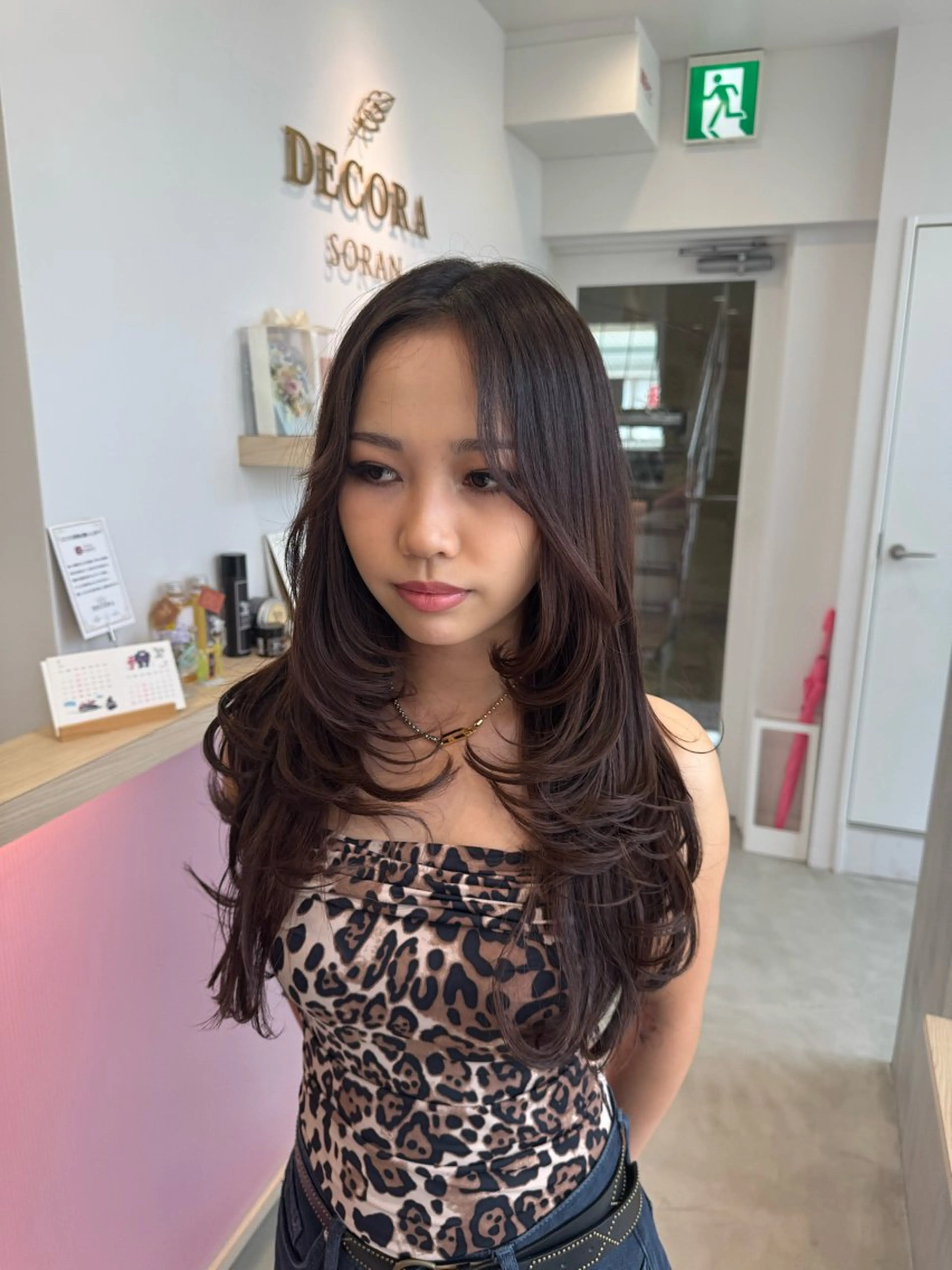 ロング 小村 理音のヘアスタイル