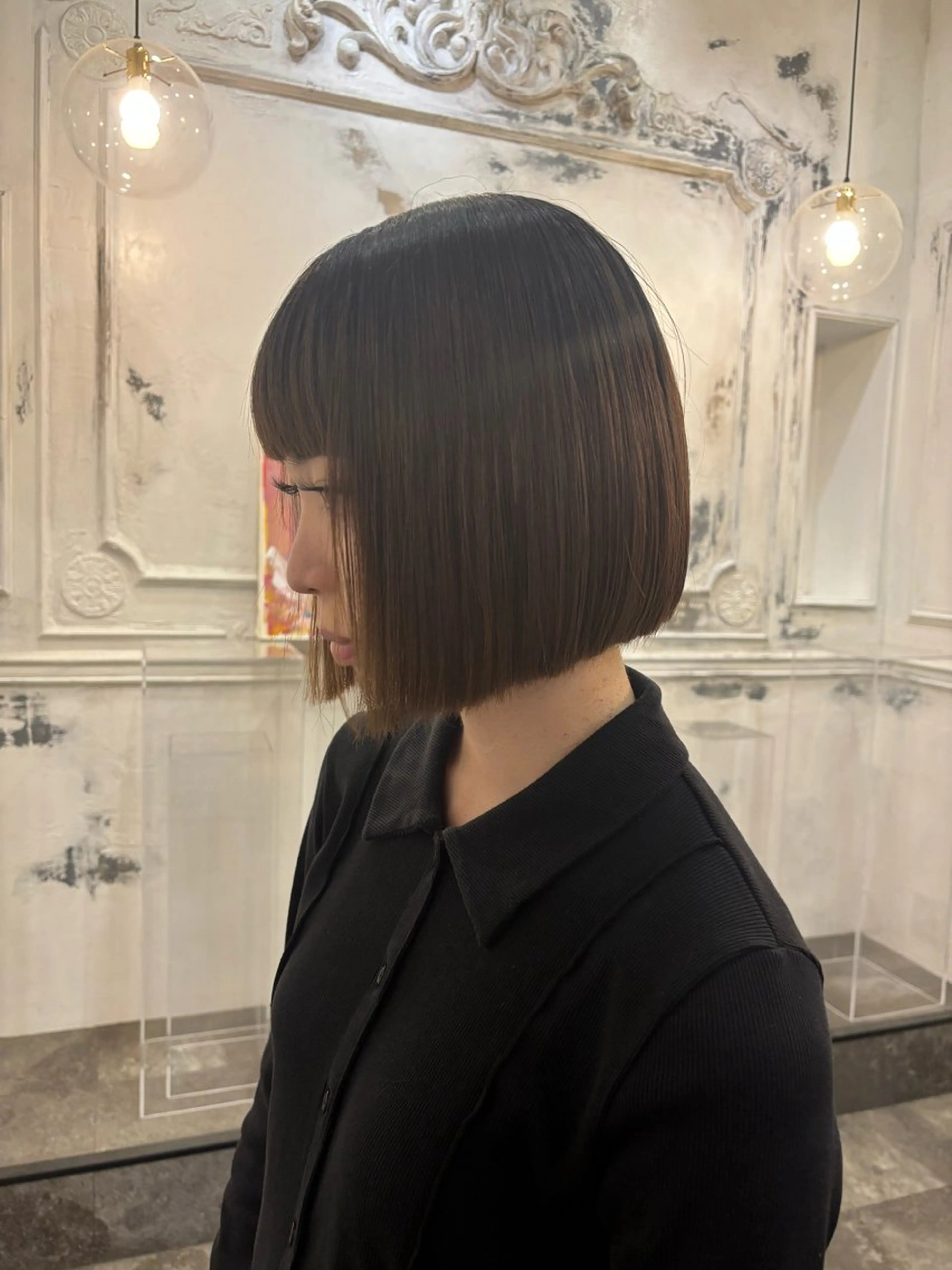 ショート ボブ comeghead 琴音のヘアスタイル