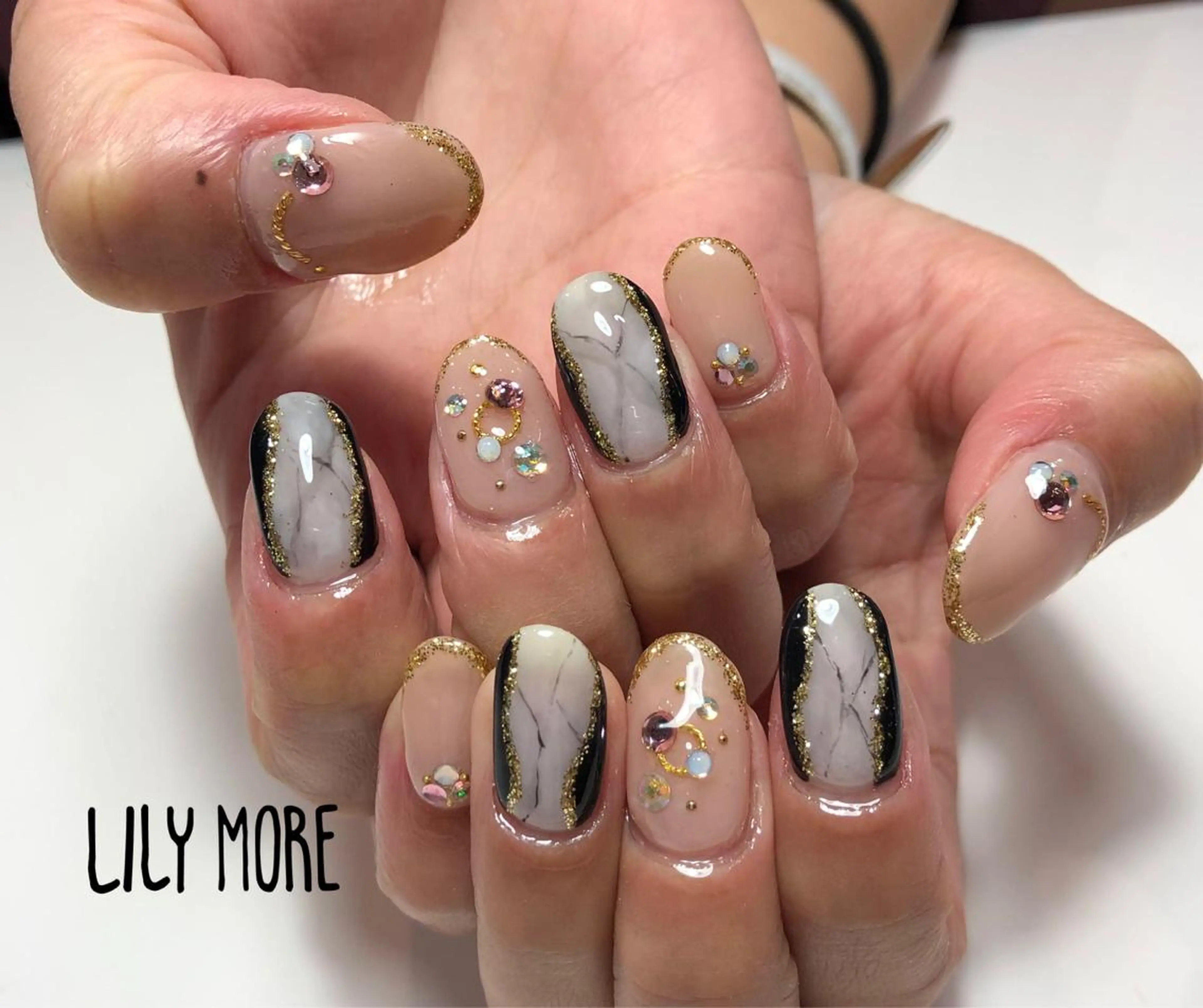 ネイル 大理石ネイル(マーブル) Lily closetのネイルデザイン