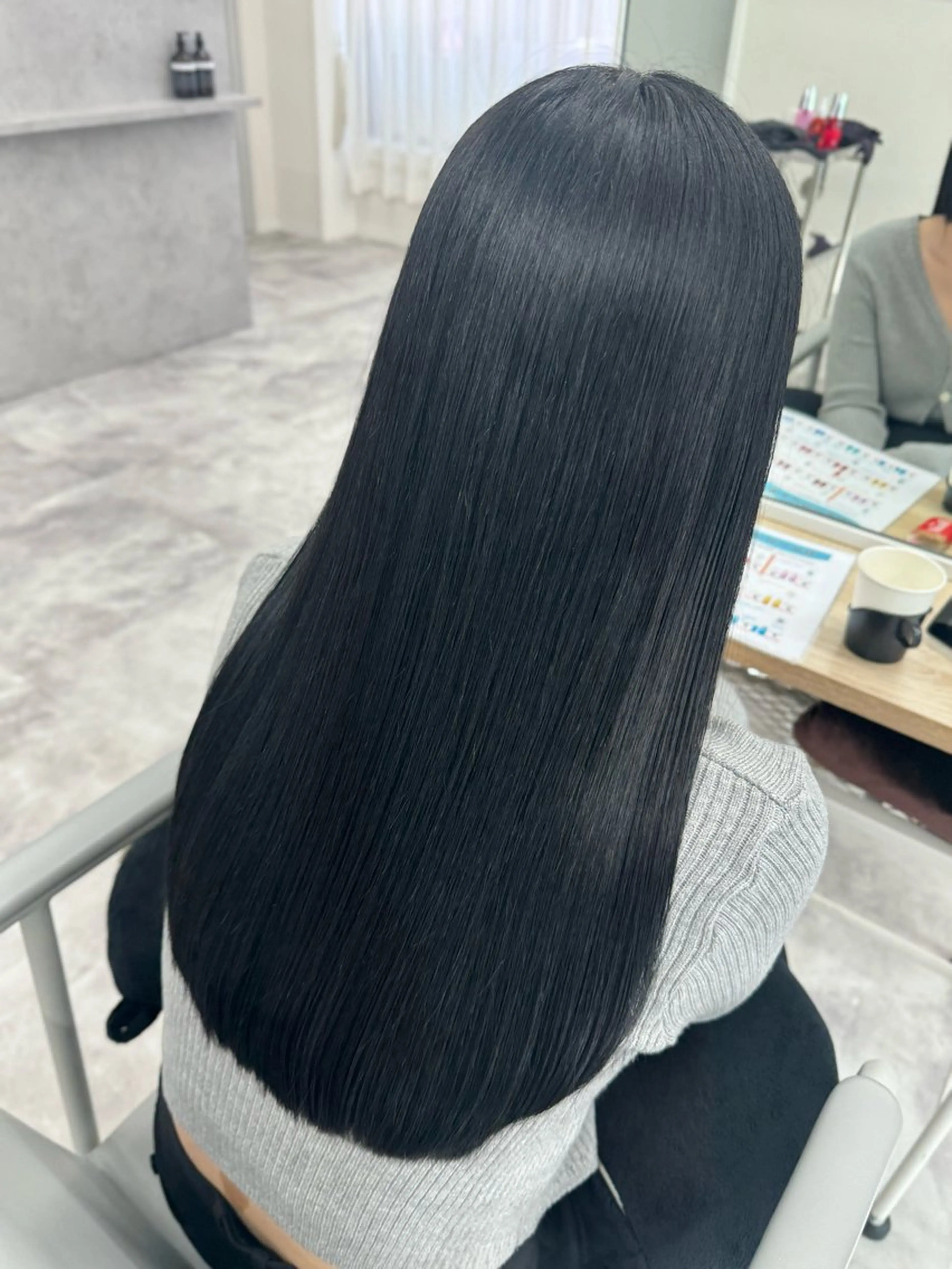 ロング カラー 黒髪 ブルーカラー ブルーブラック 透明感カラー ヘアカラー トリートメント 髪質改善Acero. shoyaのヘアスタイル