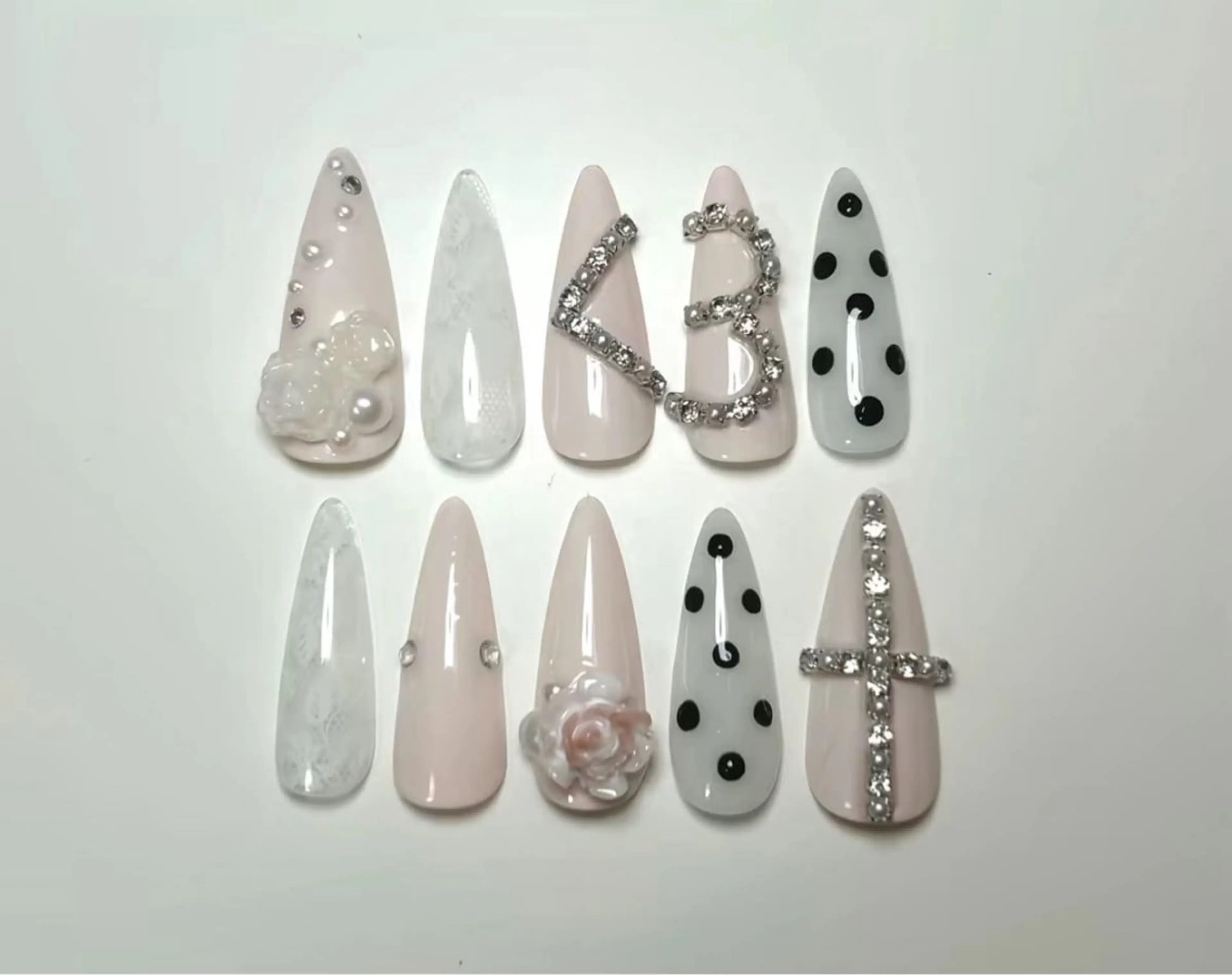 ネイル チークネイル 長さ出し フレンチネイル ジェルネイル 韓国ネイル ハンドネイル Any nail新大久保店のネイルデザイン