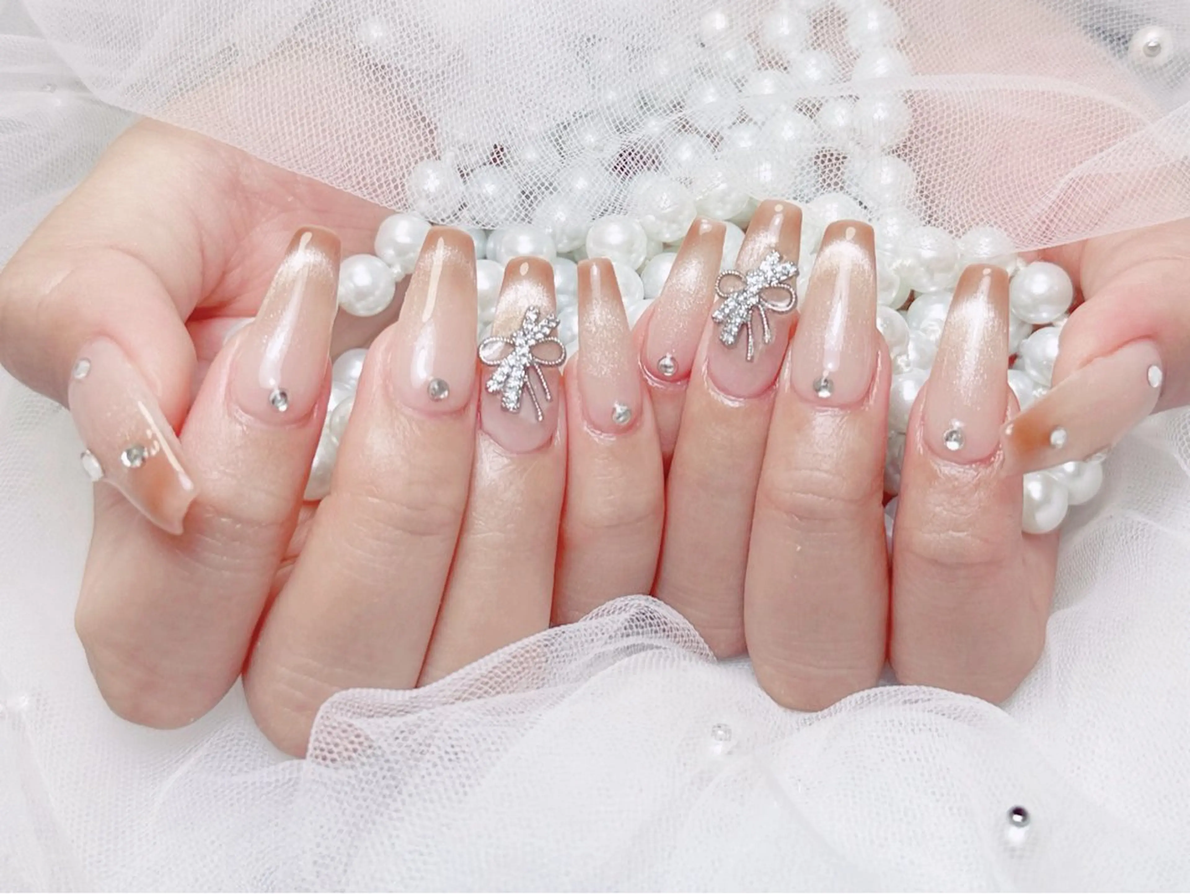 ネイル フレンチネイル ハート 韓国ネイル マグネットネイル マグネットフレンチ ハンドネイル ネイルサロン lotusのネイルデザイン